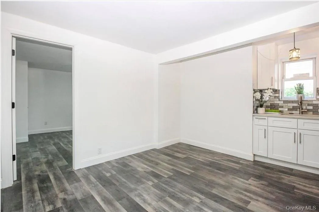 3088 Heath Avenue, New York, NY, 3 Bedrooms Bedrooms, 8 Rooms Rooms,2 BathroomsBathrooms,Residential,For Rent,Heath,0,1023200 3088 Heath Avenue, New York, NY, 3 Bedrooms Bedrooms, 8 Rooms Rooms,2 BathroomsBathrooms,Residential,For Rent,Heath,0,1023200