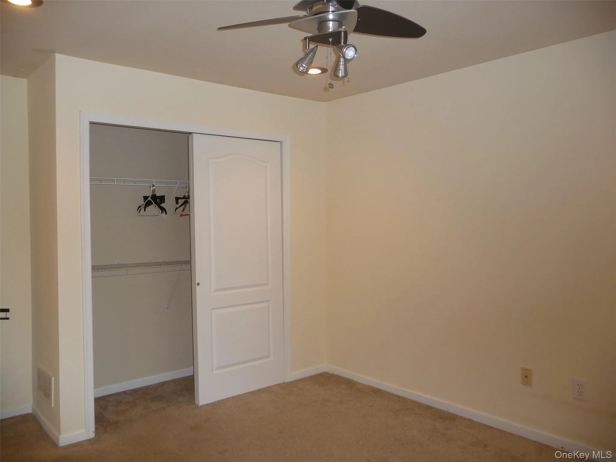 220 Roosevelt Drive, Fishkill, NY, 4 Bedrooms Bedrooms, 11 Rooms Rooms,2 BathroomsBathrooms,Residential Lease,For Rent,Roosevelt,0,1023204 220 Roosevelt Drive, Fishkill, NY, 4 Bedrooms Bedrooms, 11 Rooms Rooms,2 BathroomsBathrooms,Residential Lease,For Rent,Roosevelt,0,1023204