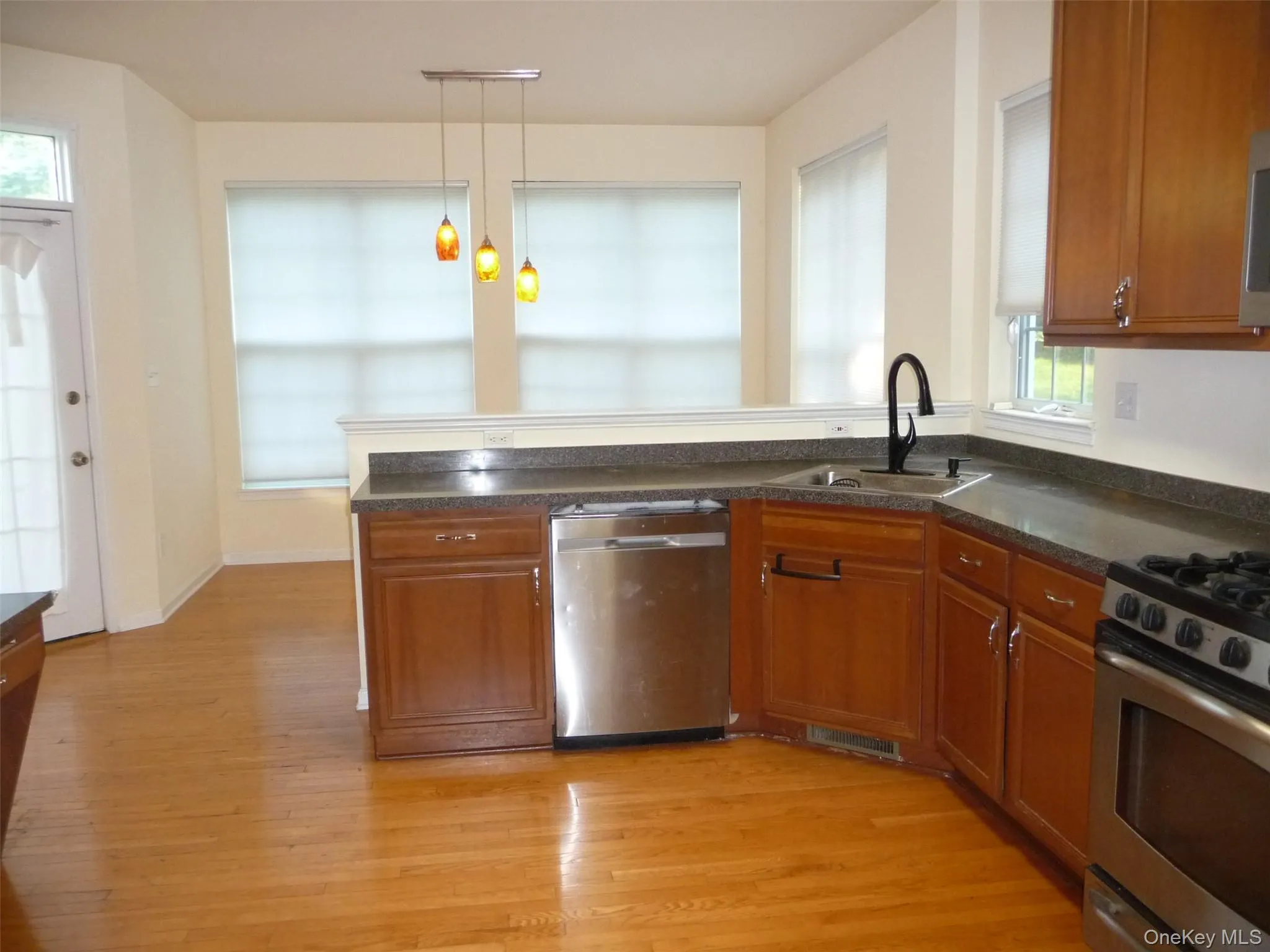 220 Roosevelt Drive, Fishkill, NY, 4 Bedrooms Bedrooms, 11 Rooms Rooms,2 BathroomsBathrooms,Residential Lease,For Rent,Roosevelt,0,1023204 220 Roosevelt Drive, Fishkill, NY, 4 Bedrooms Bedrooms, 11 Rooms Rooms,2 BathroomsBathrooms,Residential Lease,For Rent,Roosevelt,0,1023204