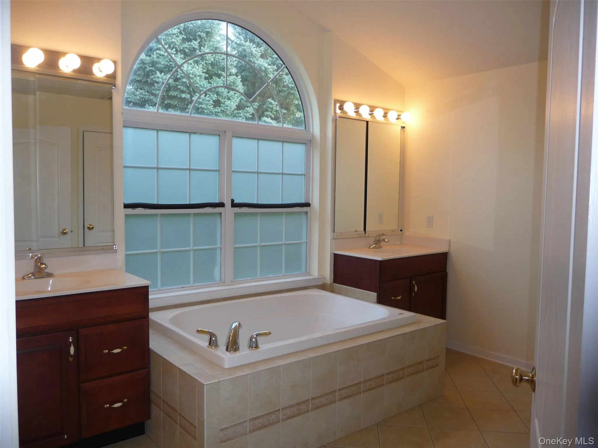 220 Roosevelt Drive, Fishkill, NY, 4 Bedrooms Bedrooms, 11 Rooms Rooms,2 BathroomsBathrooms,Residential Lease,For Rent,Roosevelt,0,1023204 220 Roosevelt Drive, Fishkill, NY, 4 Bedrooms Bedrooms, 11 Rooms Rooms,2 BathroomsBathrooms,Residential Lease,For Rent,Roosevelt,0,1023204