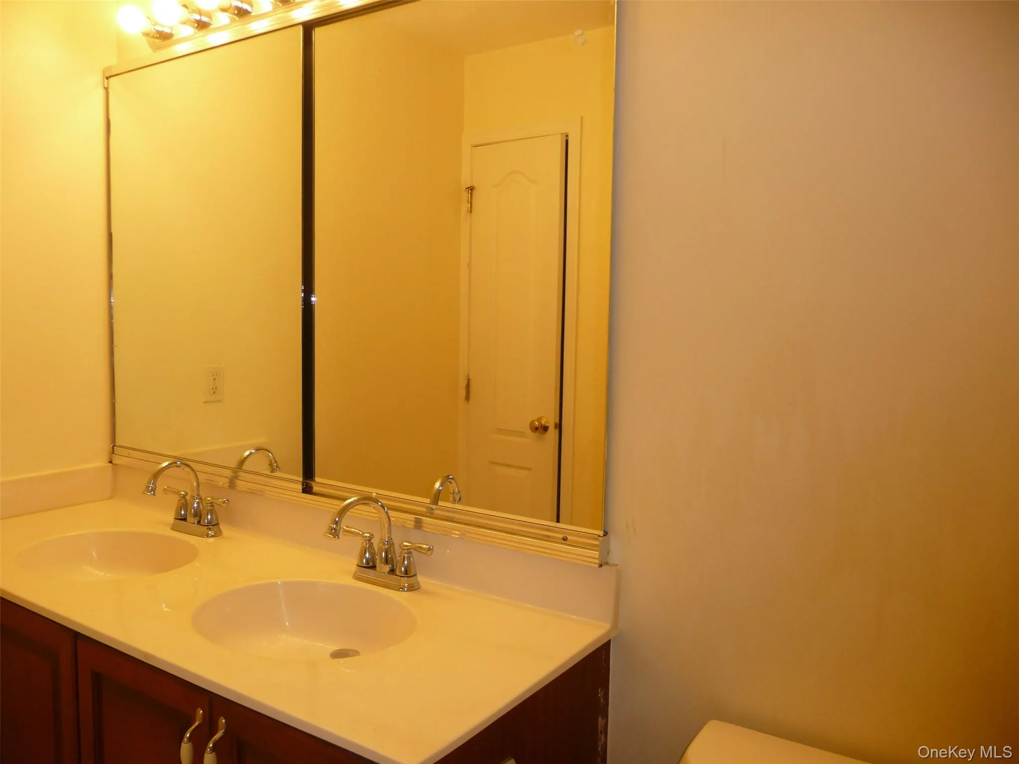 220 Roosevelt Drive, Fishkill, NY, 4 Bedrooms Bedrooms, 11 Rooms Rooms,2 BathroomsBathrooms,Residential Lease,For Rent,Roosevelt,0,1023204 220 Roosevelt Drive, Fishkill, NY, 4 Bedrooms Bedrooms, 11 Rooms Rooms,2 BathroomsBathrooms,Residential Lease,For Rent,Roosevelt,0,1023204