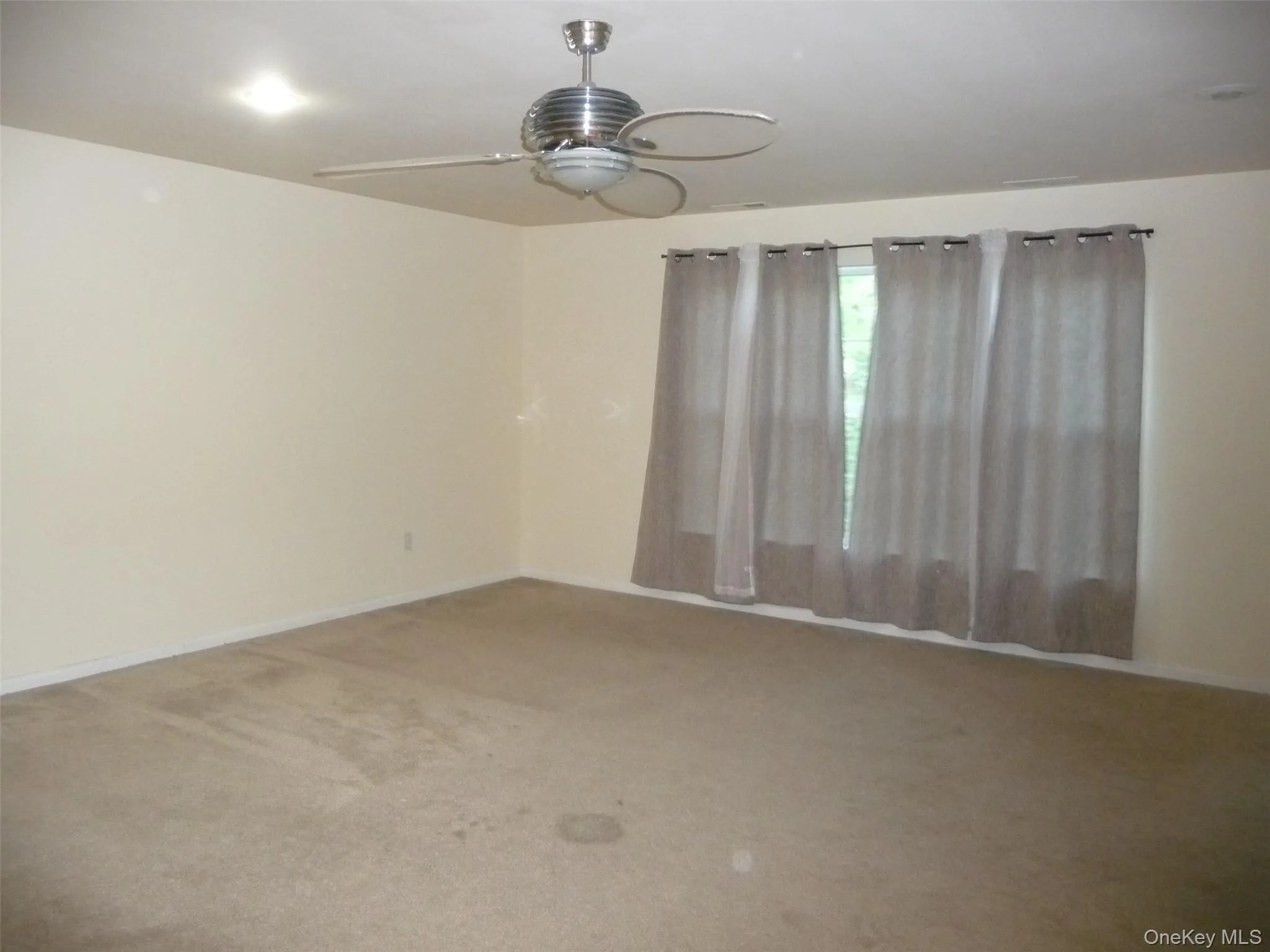 220 Roosevelt Drive, Fishkill, NY, 4 Bedrooms Bedrooms, 11 Rooms Rooms,2 BathroomsBathrooms,Residential Lease,For Rent,Roosevelt,0,1023204 220 Roosevelt Drive, Fishkill, NY, 4 Bedrooms Bedrooms, 11 Rooms Rooms,2 BathroomsBathrooms,Residential Lease,For Rent,Roosevelt,0,1023204