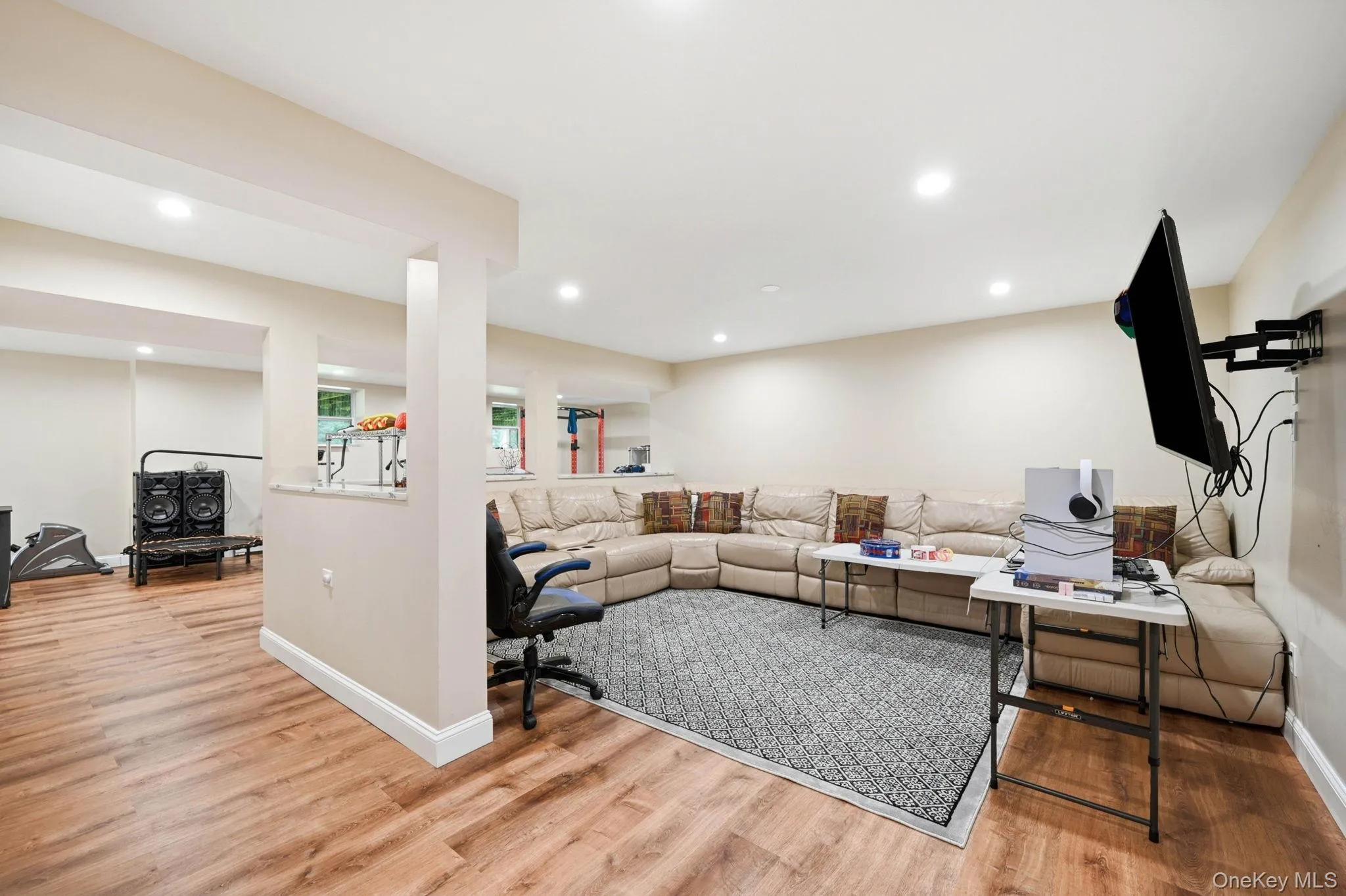 17 Meadow Crest Drive, Putnam Valley, NY, 4 Bedrooms Bedrooms, 9 Rooms Rooms,3 BathroomsBathrooms,Residential,For Rent,Meadow Crest,0,1023209 17 Meadow Crest Drive, Putnam Valley, NY, 4 Bedrooms Bedrooms, 9 Rooms Rooms,3 BathroomsBathrooms,Residential,For Rent,Meadow Crest,0,1023209