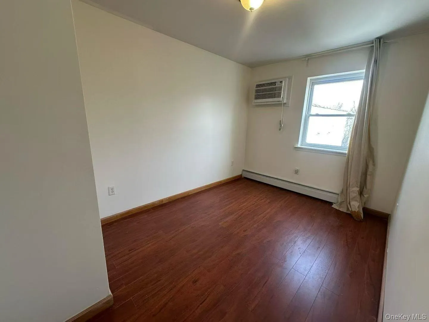 697 Sheffield Avenue, New York, NY, 3 Bedrooms Bedrooms, 5 Rooms Rooms,3 BathroomsBathrooms,Residential Lease,For Rent,Sheffield,0,1023214 697 Sheffield Avenue, New York, NY, 3 Bedrooms Bedrooms, 5 Rooms Rooms,3 BathroomsBathrooms,Residential Lease,For Rent,Sheffield,0,1023214