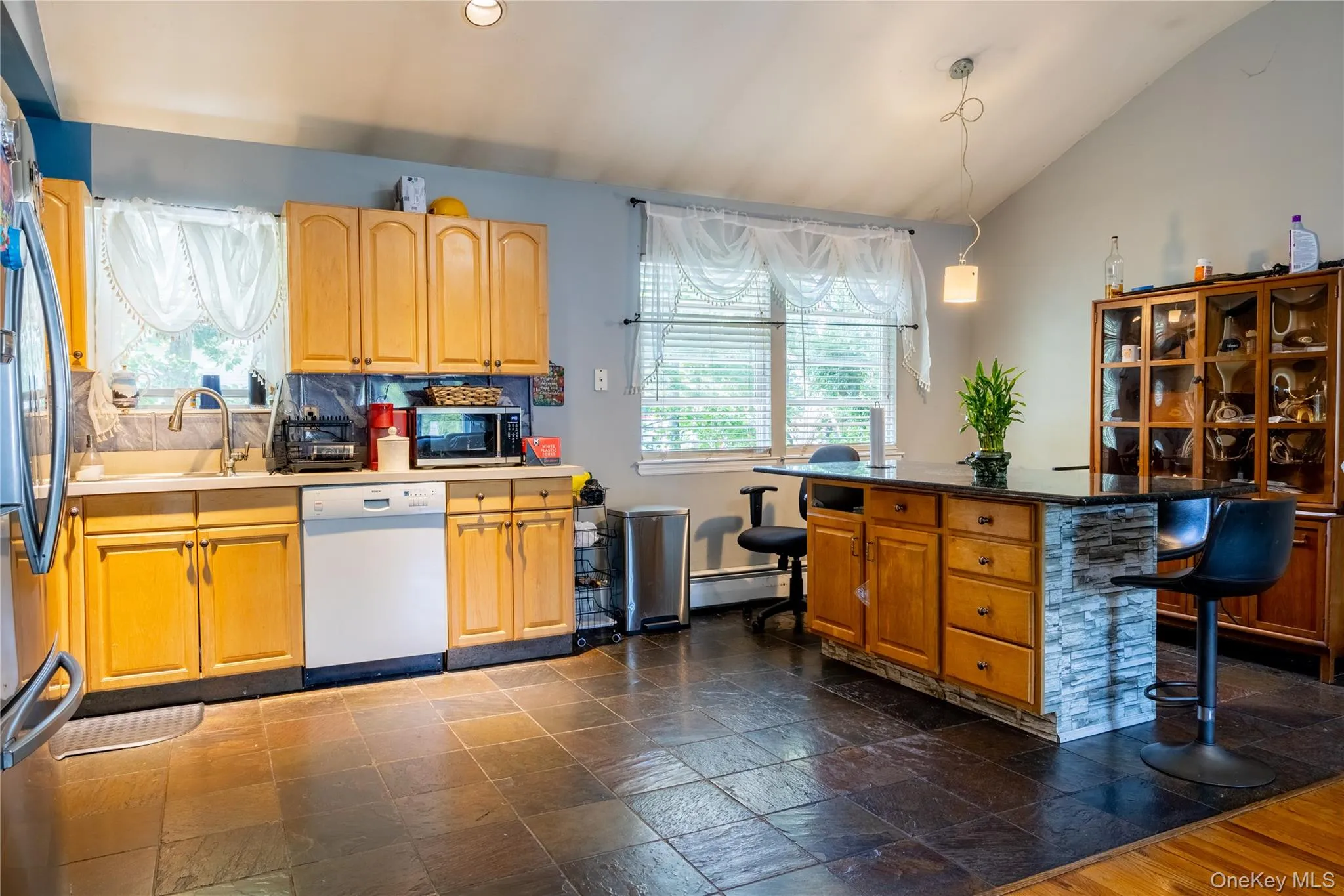 5 2nd Street, Brookhaven, NY, 5 Bedrooms Bedrooms, 12 Rooms Rooms,2 BathroomsBathrooms,Residential,For Rent,2nd,0,1023215 5 2nd Street, Brookhaven, NY, 5 Bedrooms Bedrooms, 12 Rooms Rooms,2 BathroomsBathrooms,Residential,For Rent,2nd,0,1023215