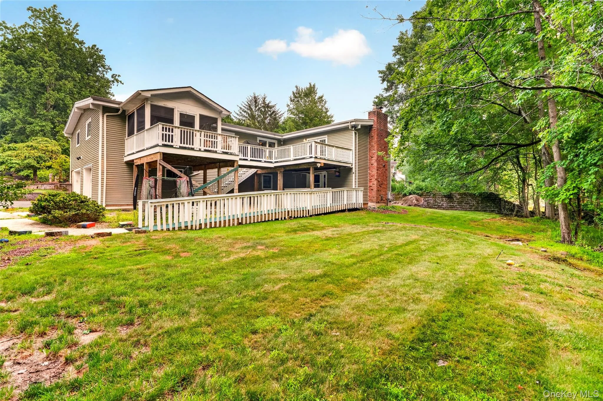 105 Robinhood Lane, Clarkstown, NY, 3 Bedrooms Bedrooms, 7 Rooms Rooms,2 BathroomsBathrooms,Residential,For Rent,Robinhood,0,1023225 105 Robinhood Lane, Clarkstown, NY, 3 Bedrooms Bedrooms, 7 Rooms Rooms,2 BathroomsBathrooms,Residential,For Rent,Robinhood,0,1023225