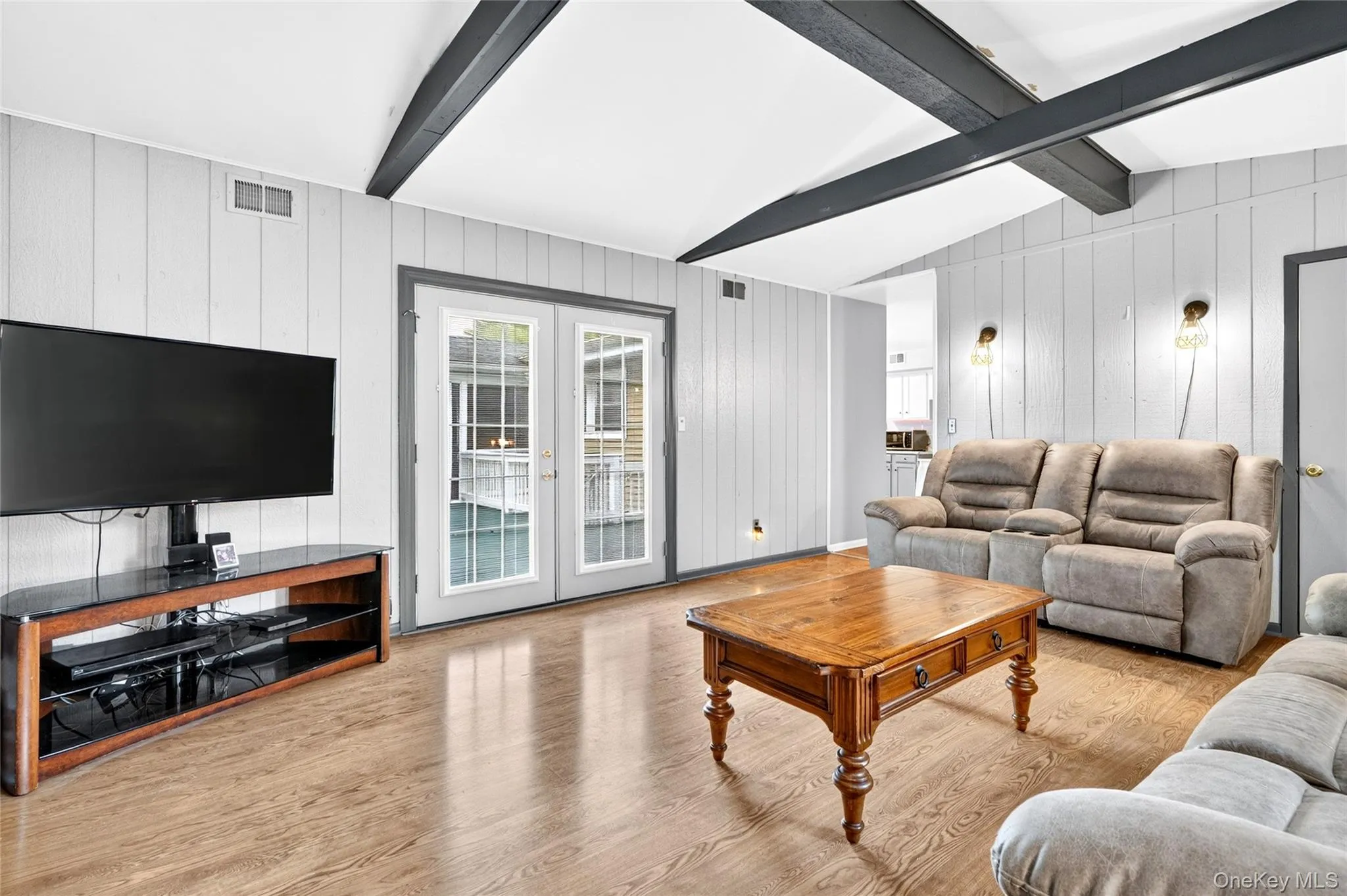 105 Robinhood Lane, Clarkstown, NY, 3 Bedrooms Bedrooms, 7 Rooms Rooms,2 BathroomsBathrooms,Residential,For Rent,Robinhood,0,1023225 105 Robinhood Lane, Clarkstown, NY, 3 Bedrooms Bedrooms, 7 Rooms Rooms,2 BathroomsBathrooms,Residential,For Rent,Robinhood,0,1023225