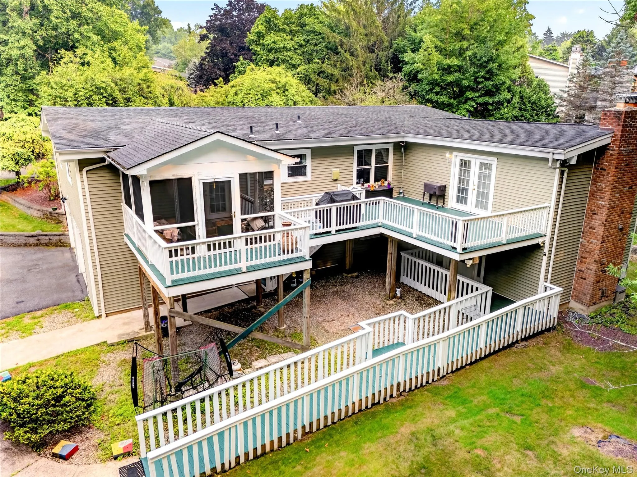 105 Robinhood Lane, Clarkstown, NY, 3 Bedrooms Bedrooms, 7 Rooms Rooms,2 BathroomsBathrooms,Residential,For Rent,Robinhood,0,1023225 105 Robinhood Lane, Clarkstown, NY, 3 Bedrooms Bedrooms, 7 Rooms Rooms,2 BathroomsBathrooms,Residential,For Rent,Robinhood,0,1023225