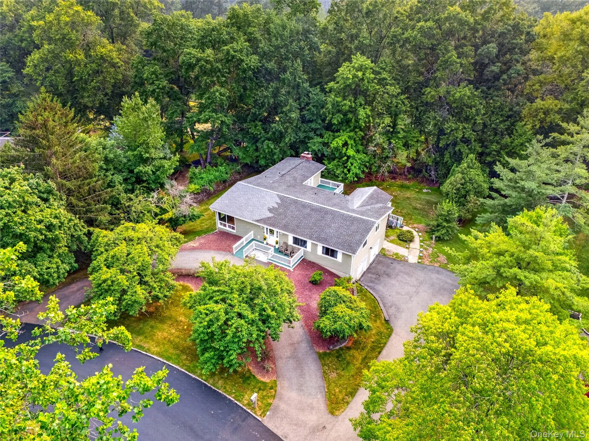 105 Robinhood Lane, Clarkstown, NY, 3 Bedrooms Bedrooms, 7 Rooms Rooms,2 BathroomsBathrooms,Residential,For Rent,Robinhood,0,1023225 105 Robinhood Lane, Clarkstown, NY, 3 Bedrooms Bedrooms, 7 Rooms Rooms,2 BathroomsBathrooms,Residential,For Rent,Robinhood,0,1023225
