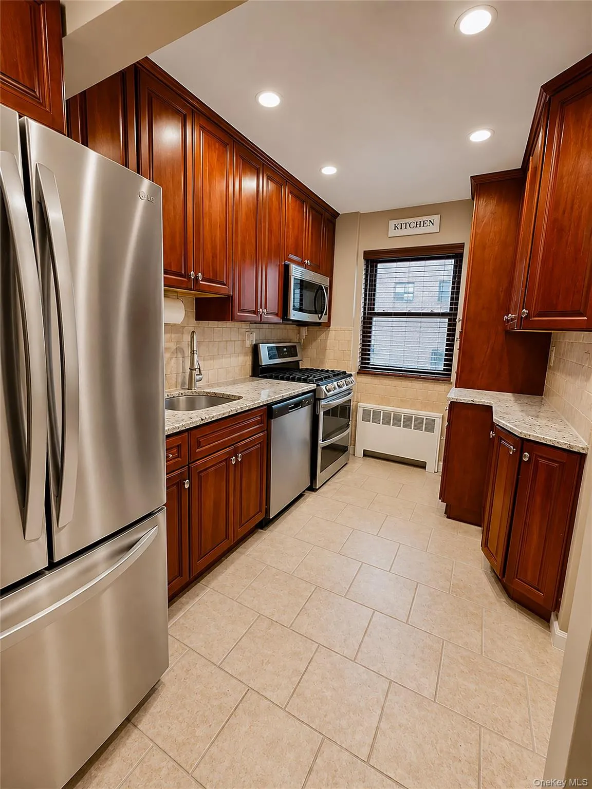 155-29 81st Street, New York, NY, 2 Bedrooms Bedrooms, 6 Rooms Rooms,1 BathroomBathrooms,Residential,For Rent,81st,0,1023227 155-29 81st Street, New York, NY, 2 Bedrooms Bedrooms, 6 Rooms Rooms,1 BathroomBathrooms,Residential,For Rent,81st,0,1023227