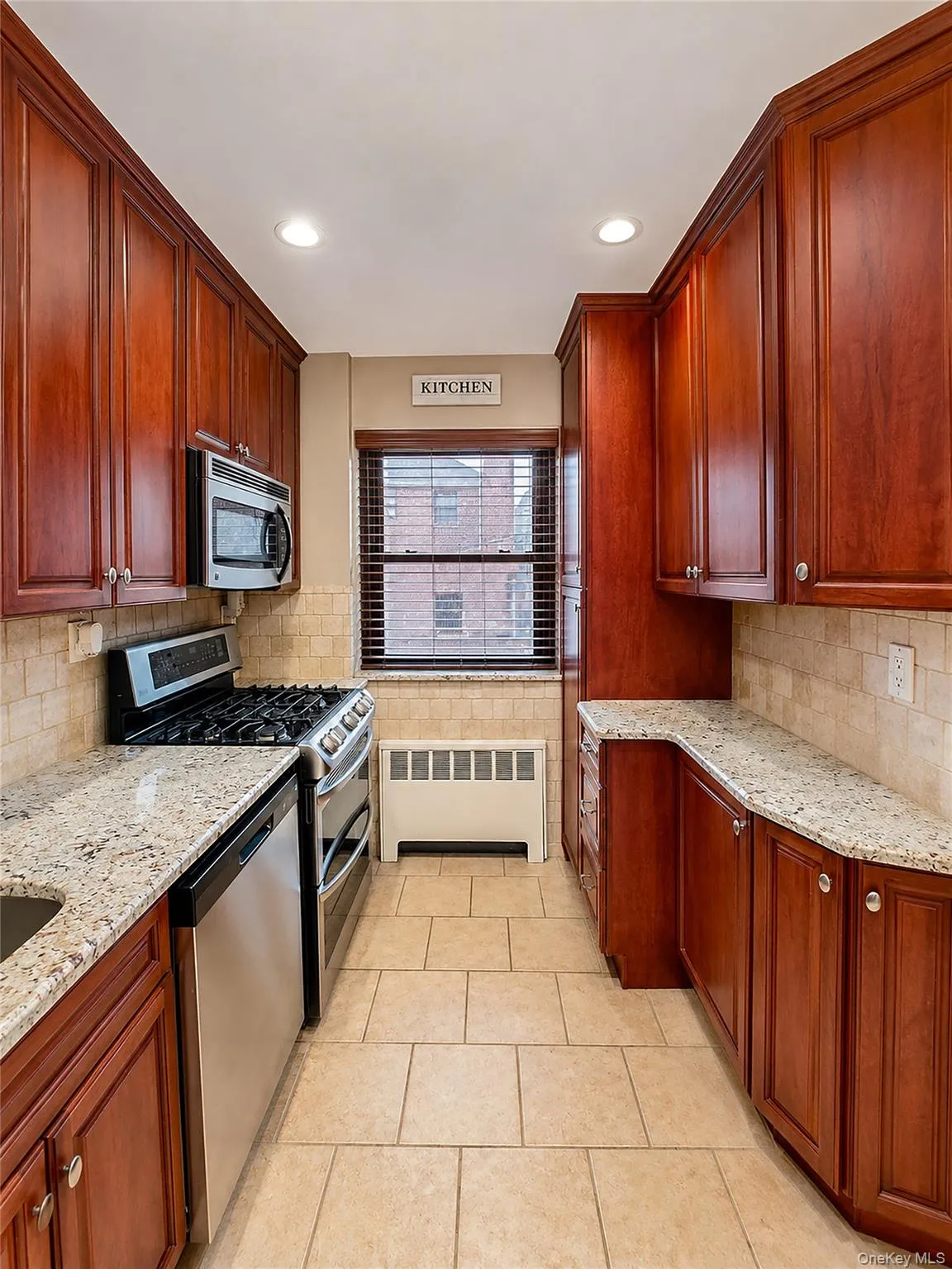 155-29 81st Street, New York, NY, 2 Bedrooms Bedrooms, 6 Rooms Rooms,1 BathroomBathrooms,Residential,For Rent,81st,0,1023227 155-29 81st Street, New York, NY, 2 Bedrooms Bedrooms, 6 Rooms Rooms,1 BathroomBathrooms,Residential,For Rent,81st,0,1023227