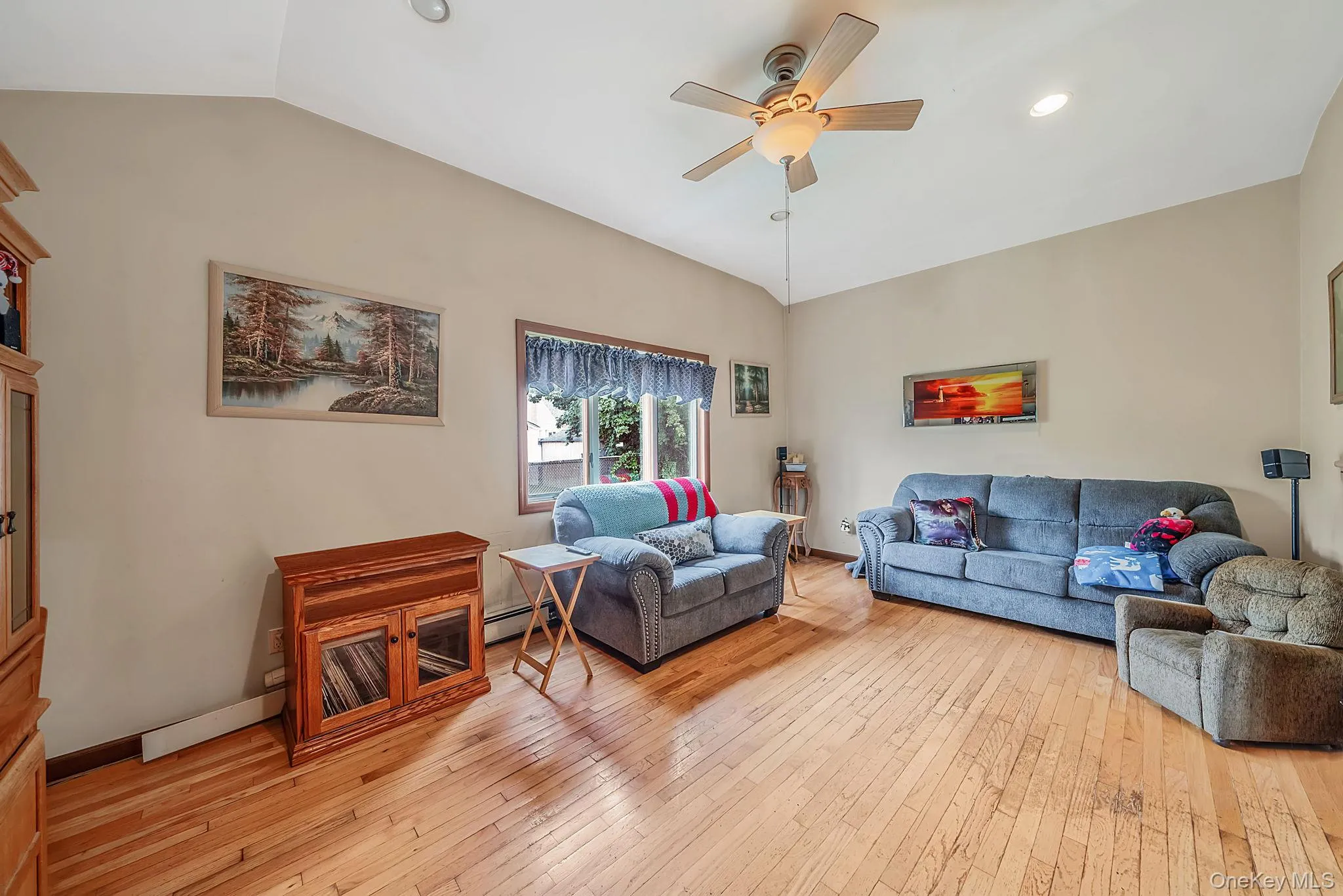 1231 10th Street, West Babylon, NY, 3 Bedrooms Bedrooms, 6 Rooms Rooms,1 BathroomBathrooms,Residential,For Rent,10th,0,1023231 1231 10th Street, West Babylon, NY, 3 Bedrooms Bedrooms, 6 Rooms Rooms,1 BathroomBathrooms,Residential,For Rent,10th,0,1023231