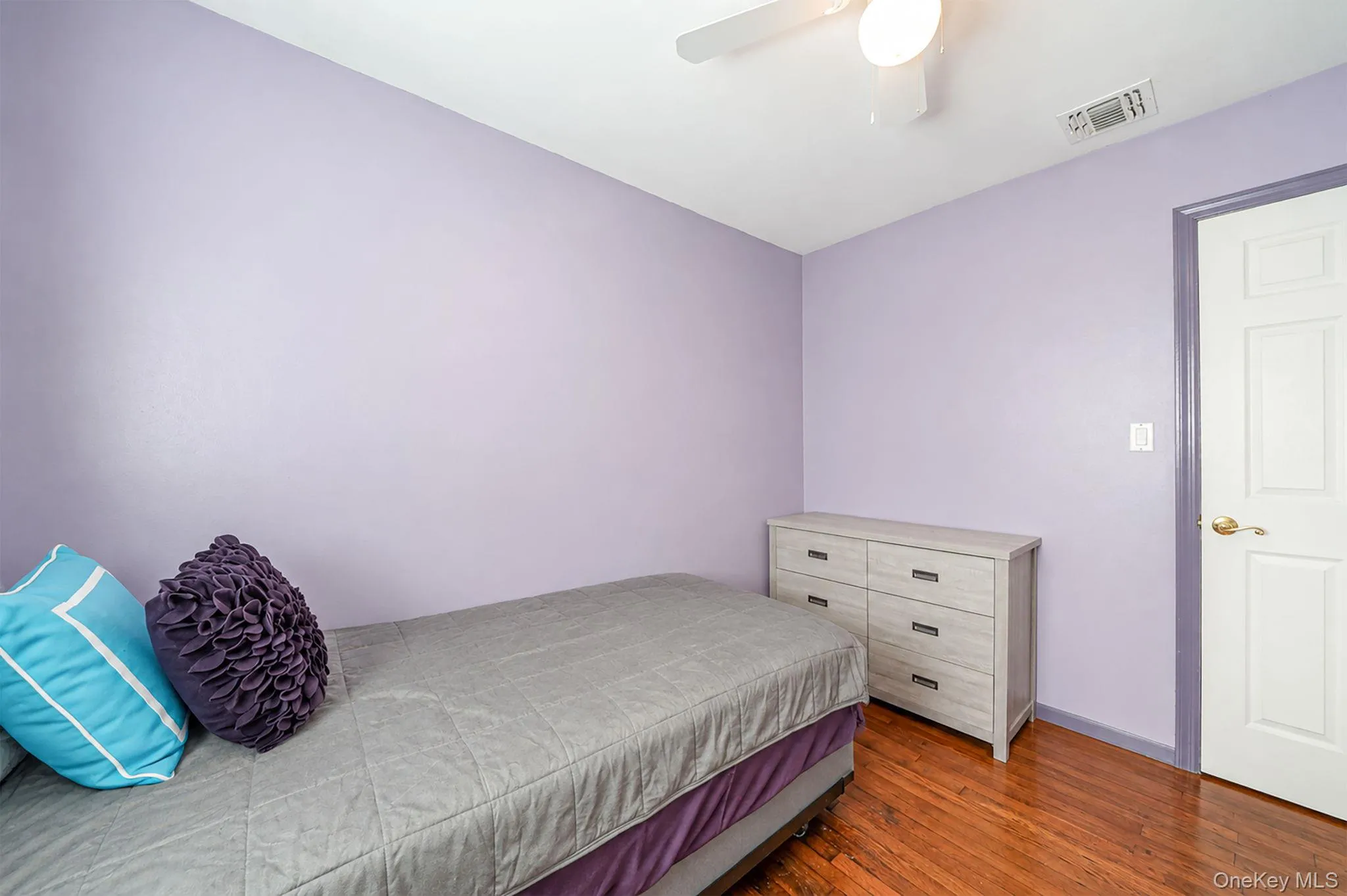 1231 10th Street, West Babylon, NY, 3 Bedrooms Bedrooms, 6 Rooms Rooms,1 BathroomBathrooms,Residential,For Rent,10th,0,1023231 1231 10th Street, West Babylon, NY, 3 Bedrooms Bedrooms, 6 Rooms Rooms,1 BathroomBathrooms,Residential,For Rent,10th,0,1023231