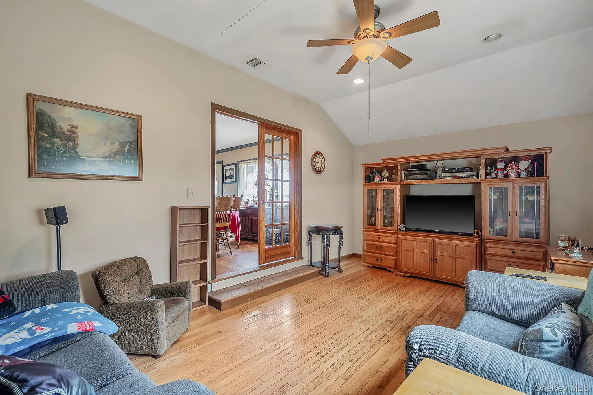 1231 10th Street, West Babylon, NY, 3 Bedrooms Bedrooms, 6 Rooms Rooms,1 BathroomBathrooms,Residential,For Rent,10th,0,1023231 1231 10th Street, West Babylon, NY, 3 Bedrooms Bedrooms, 6 Rooms Rooms,1 BathroomBathrooms,Residential,For Rent,10th,0,1023231