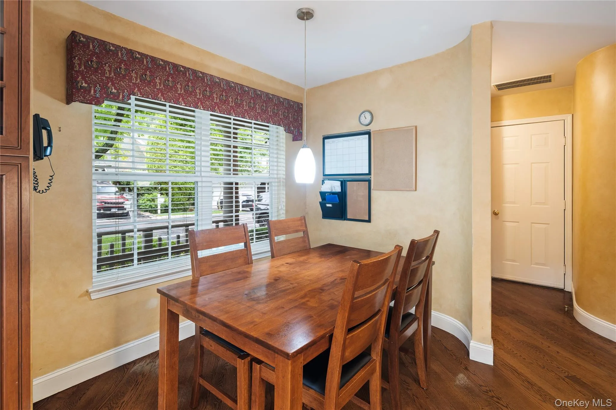 19 Winterberry Lane, Ossining, NY, 3 Bedrooms Bedrooms, 6 Rooms Rooms,2 BathroomsBathrooms,Residential,For Rent,Winterberry,0,1023233 19 Winterberry Lane, Ossining, NY, 3 Bedrooms Bedrooms, 6 Rooms Rooms,2 BathroomsBathrooms,Residential,For Rent,Winterberry,0,1023233