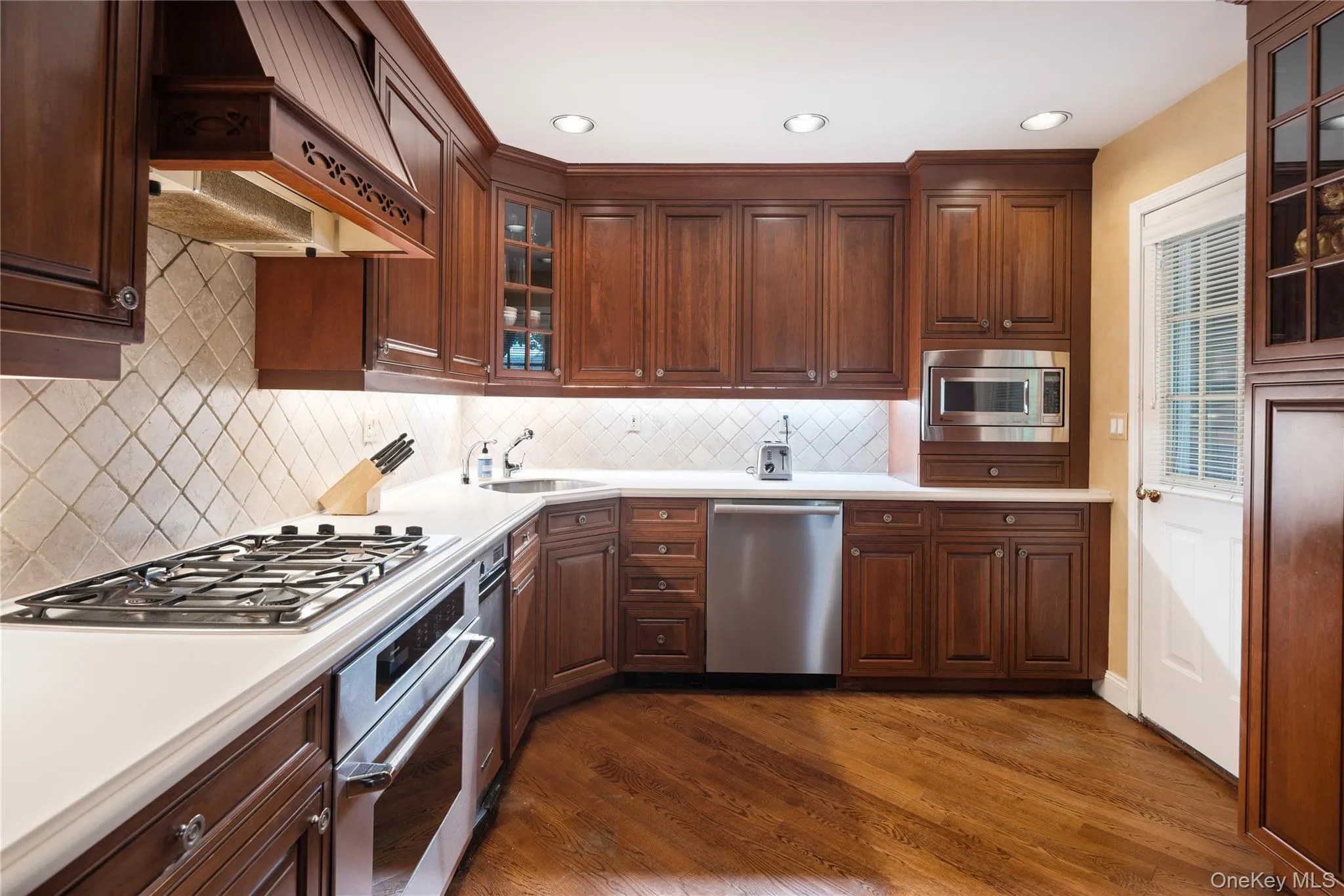 19 Winterberry Lane, Ossining, NY, 3 Bedrooms Bedrooms, 6 Rooms Rooms,2 BathroomsBathrooms,Residential,For Rent,Winterberry,0,1023233 19 Winterberry Lane, Ossining, NY, 3 Bedrooms Bedrooms, 6 Rooms Rooms,2 BathroomsBathrooms,Residential,For Rent,Winterberry,0,1023233