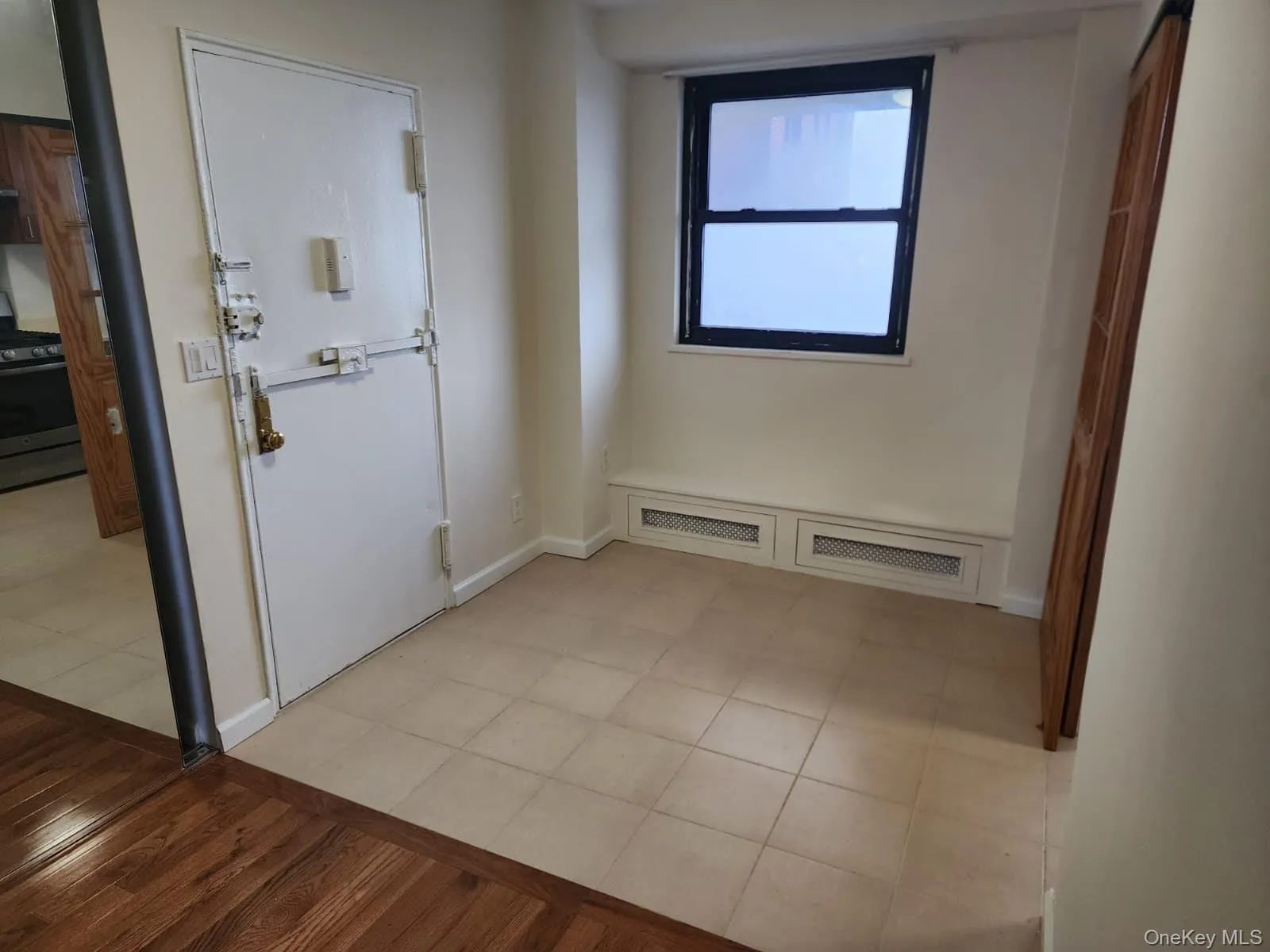61-45 98th Street, New York, NY, 1 Bedroom Bedrooms, 4 Rooms Rooms,1 BathroomBathrooms,Residential Lease,For Rent,98th,0,1023235 61-45 98th Street, New York, NY, 1 Bedroom Bedrooms, 4 Rooms Rooms,1 BathroomBathrooms,Residential Lease,For Rent,98th,0,1023235