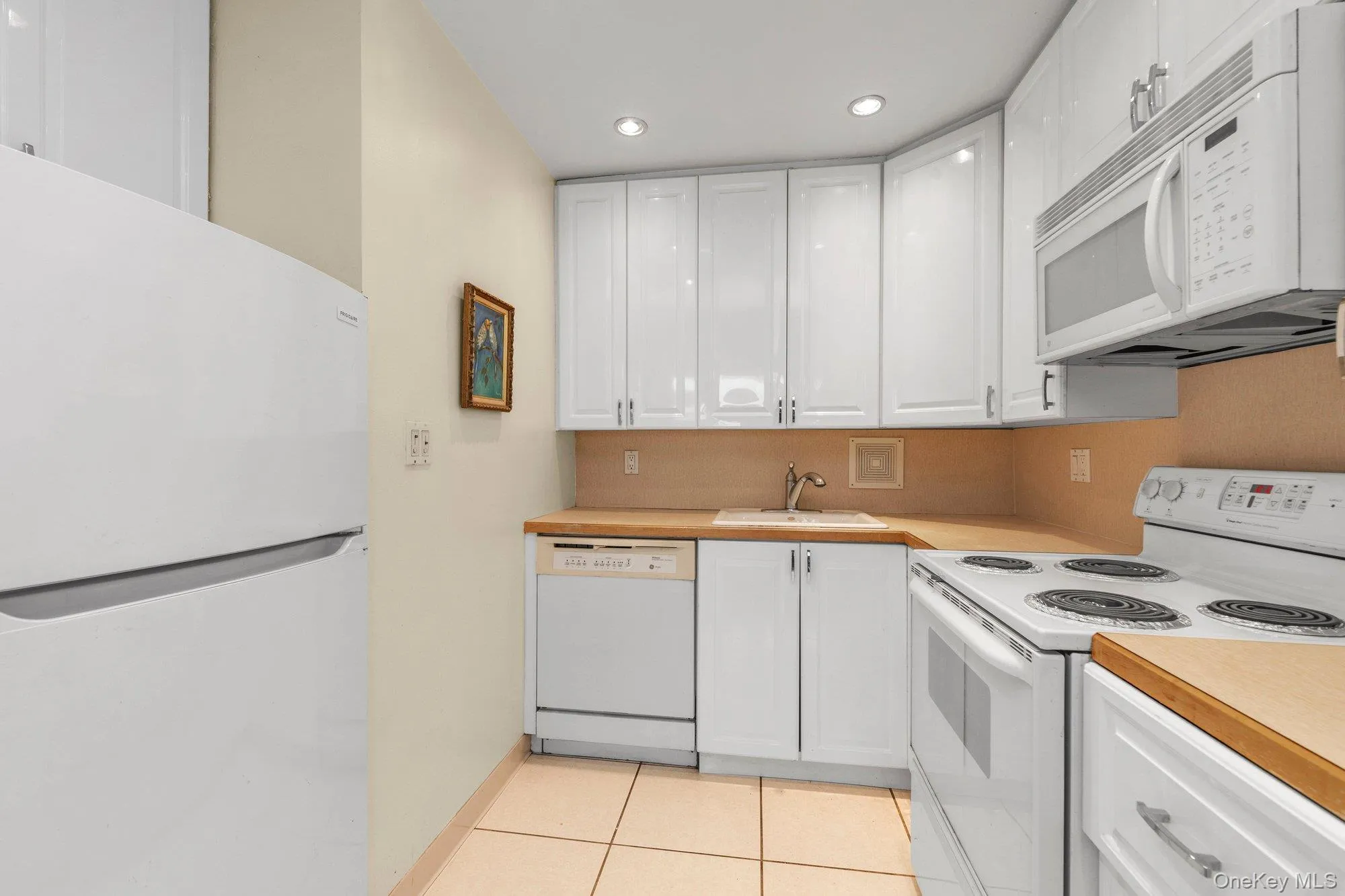 166-10 Powells Cove Boulevard, New York, NY, 1 Bedroom Bedrooms, 3 Rooms Rooms,1 BathroomBathrooms,Residential,For Rent,Powells Cove,0,1023236 166-10 Powells Cove Boulevard, New York, NY, 1 Bedroom Bedrooms, 3 Rooms Rooms,1 BathroomBathrooms,Residential,For Rent,Powells Cove,0,1023236