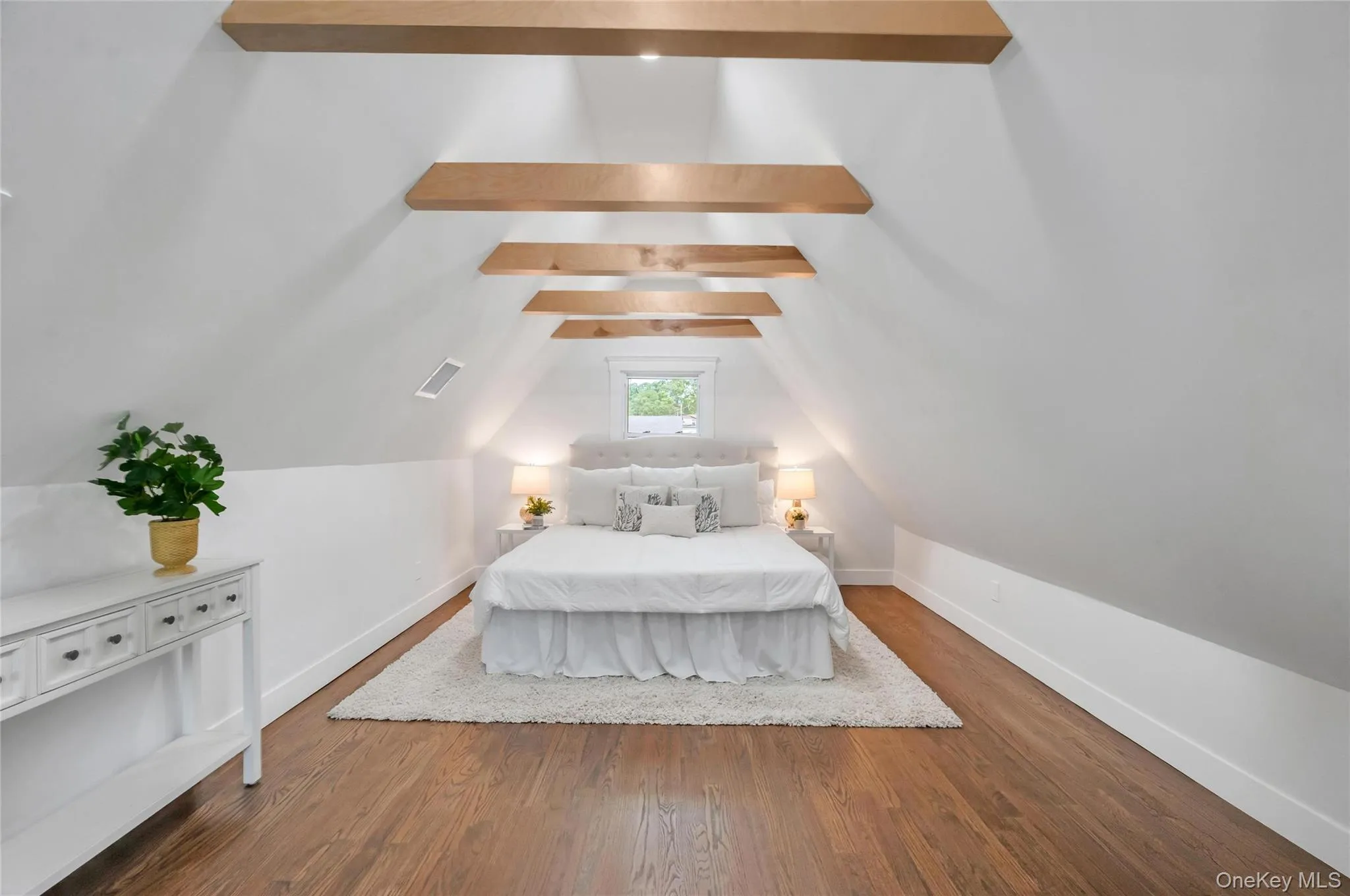 4 Ruby Lane, Huntington, NY, 4 Bedrooms Bedrooms, 6 Rooms Rooms,3 BathroomsBathrooms,Residential,For Rent,Ruby,0,1023237 4 Ruby Lane, Huntington, NY, 4 Bedrooms Bedrooms, 6 Rooms Rooms,3 BathroomsBathrooms,Residential,For Rent,Ruby,0,1023237