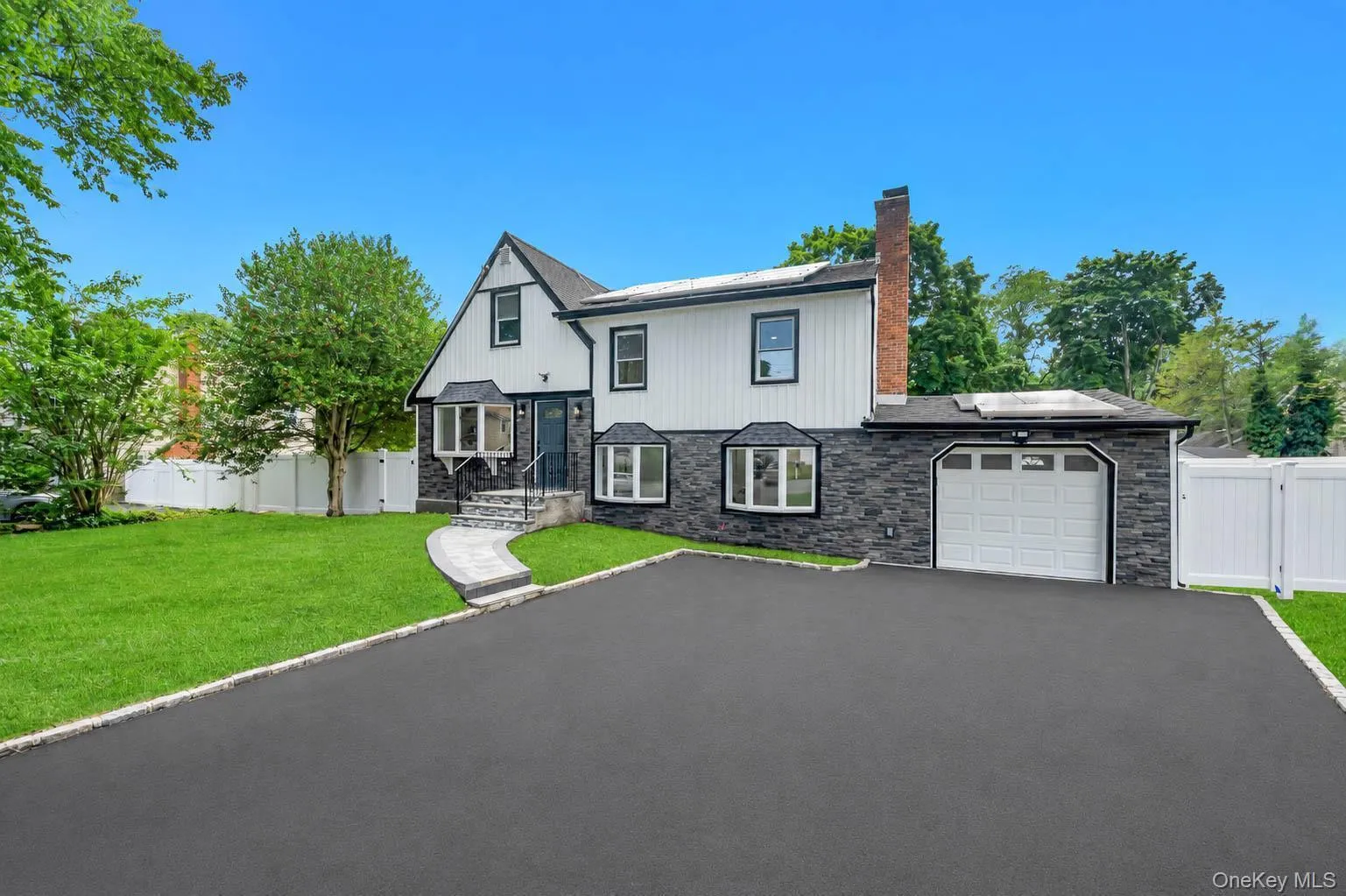 4 Ruby Lane, Huntington, NY, 4 Bedrooms Bedrooms, 6 Rooms Rooms,3 BathroomsBathrooms,Residential,For Rent,Ruby,0,1023237 4 Ruby Lane, Huntington, NY, 4 Bedrooms Bedrooms, 6 Rooms Rooms,3 BathroomsBathrooms,Residential,For Rent,Ruby,0,1023237