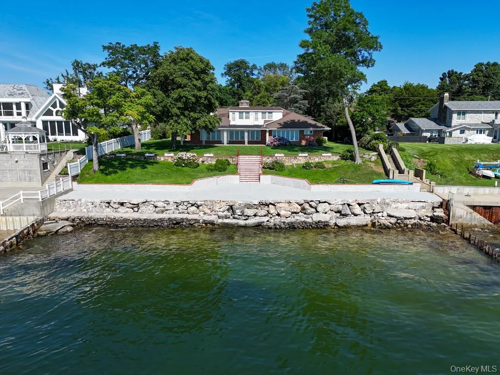 32 Westland Drive, Glen Cove, NY, 4 Bedrooms Bedrooms, 8 Rooms Rooms,3 BathroomsBathrooms,Residential,For Rent,Westland,0,1023246 32 Westland Drive, Glen Cove, NY, 4 Bedrooms Bedrooms, 8 Rooms Rooms,3 BathroomsBathrooms,Residential,For Rent,Westland,0,1023246