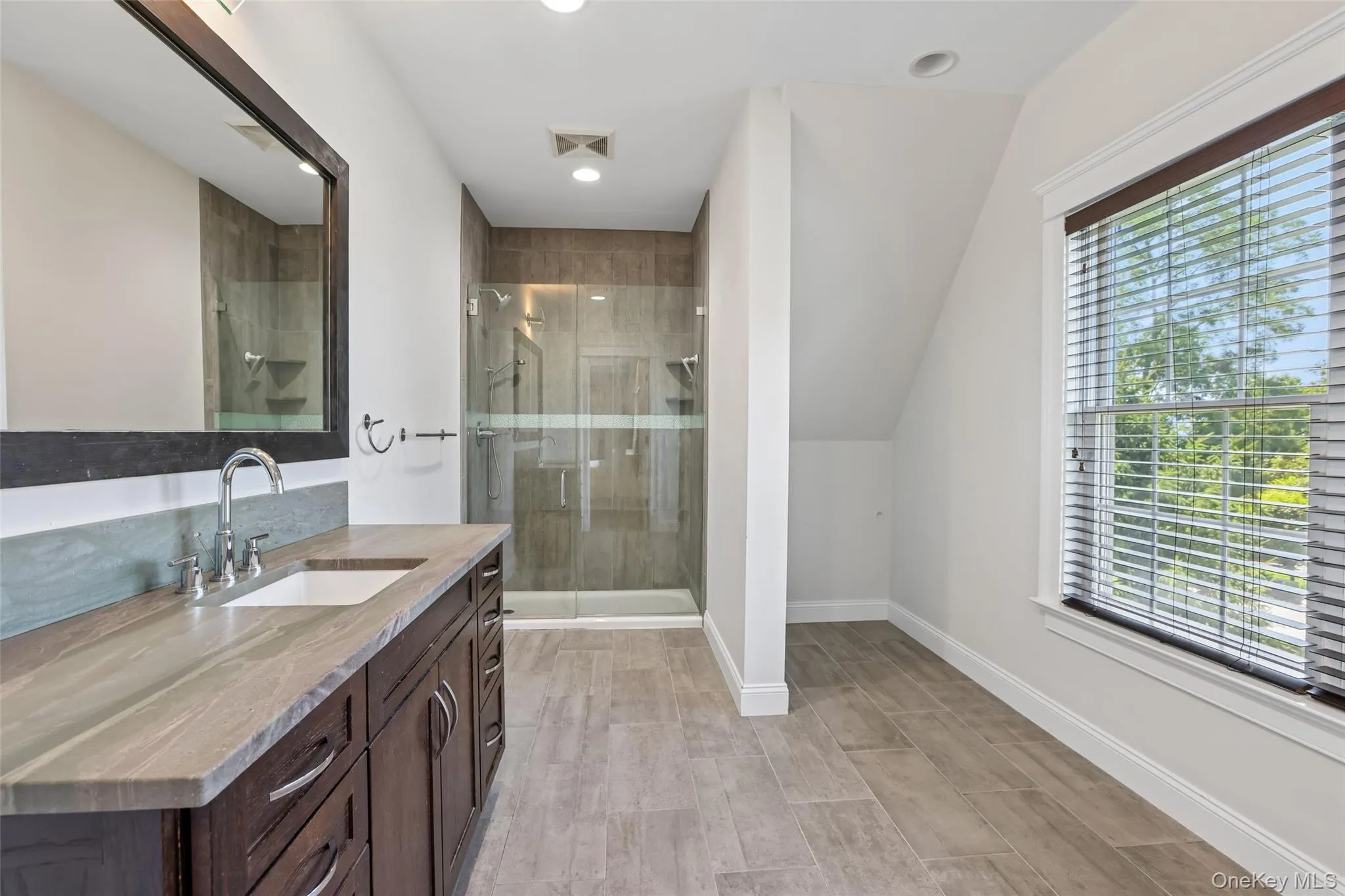 15 Heritage Drive, Mount Pleasant, NY, 5 Bedrooms Bedrooms, 12 Rooms Rooms,5 BathroomsBathrooms,Residential,For Rent,Heritage,0,1023249 15 Heritage Drive, Mount Pleasant, NY, 5 Bedrooms Bedrooms, 12 Rooms Rooms,5 BathroomsBathrooms,Residential,For Rent,Heritage,0,1023249
