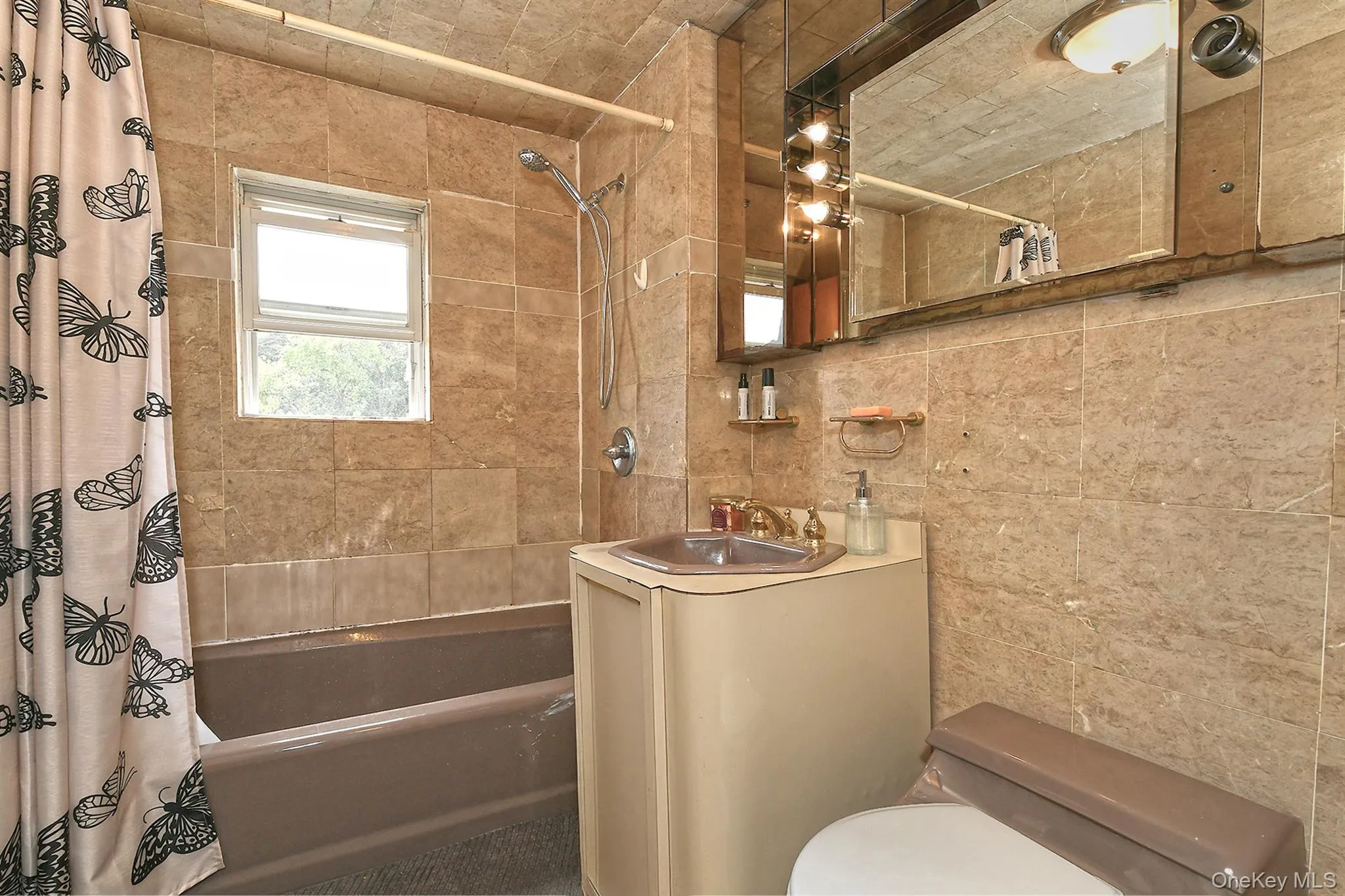 164-16 Goethals Avenue, New York, NY, 3 Bedrooms Bedrooms, 6 Rooms Rooms,2 BathroomsBathrooms,Residential,For Rent,Goethals,0,1023251 164-16 Goethals Avenue, New York, NY, 3 Bedrooms Bedrooms, 6 Rooms Rooms,2 BathroomsBathrooms,Residential,For Rent,Goethals,0,1023251