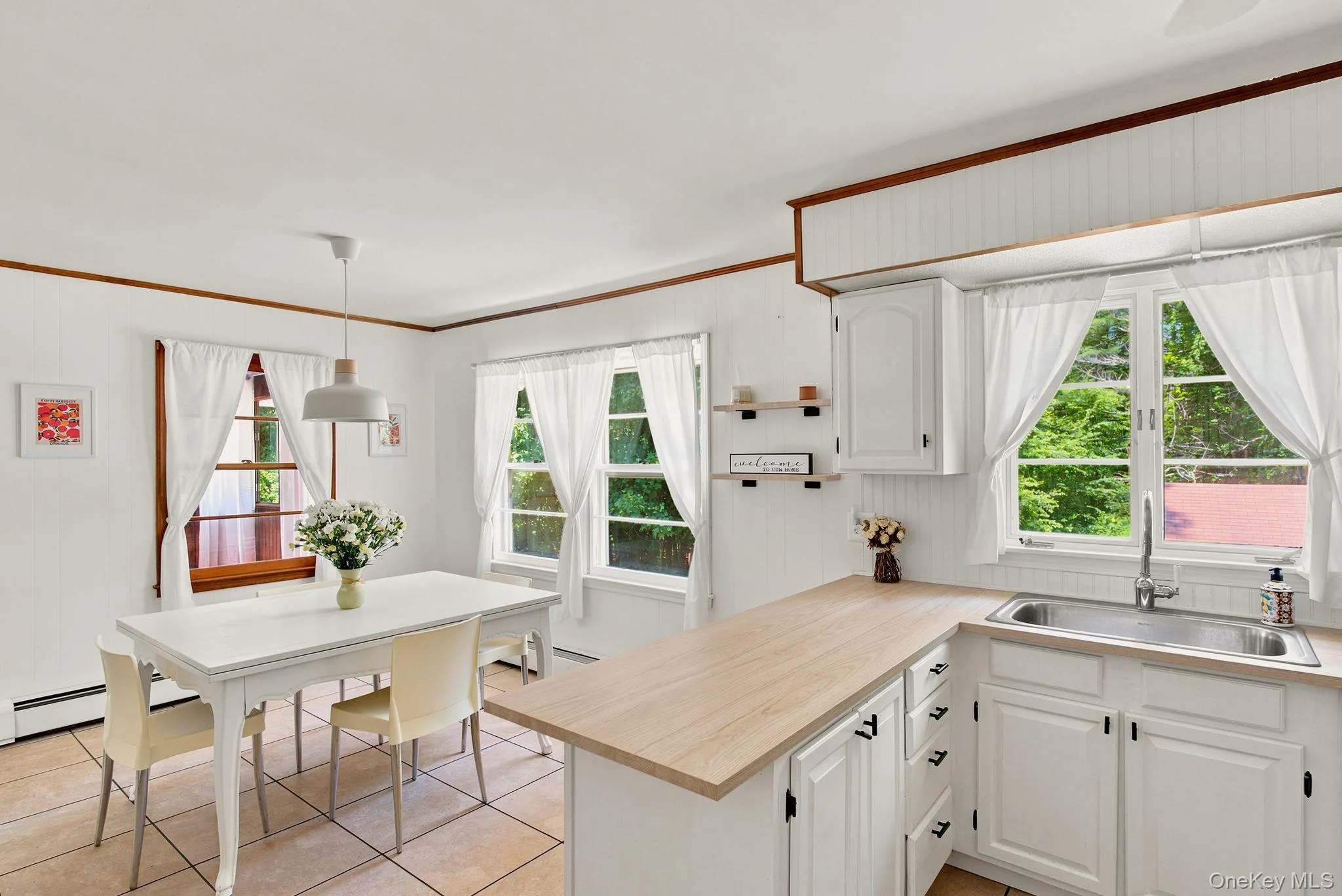 94 Lodge Road, Saugerties, NY, 4 Bedrooms Bedrooms, 10 Rooms Rooms,2 BathroomsBathrooms,Residential,For Rent,Lodge,0,1023253 94 Lodge Road, Saugerties, NY, 4 Bedrooms Bedrooms, 10 Rooms Rooms,2 BathroomsBathrooms,Residential,For Rent,Lodge,0,1023253