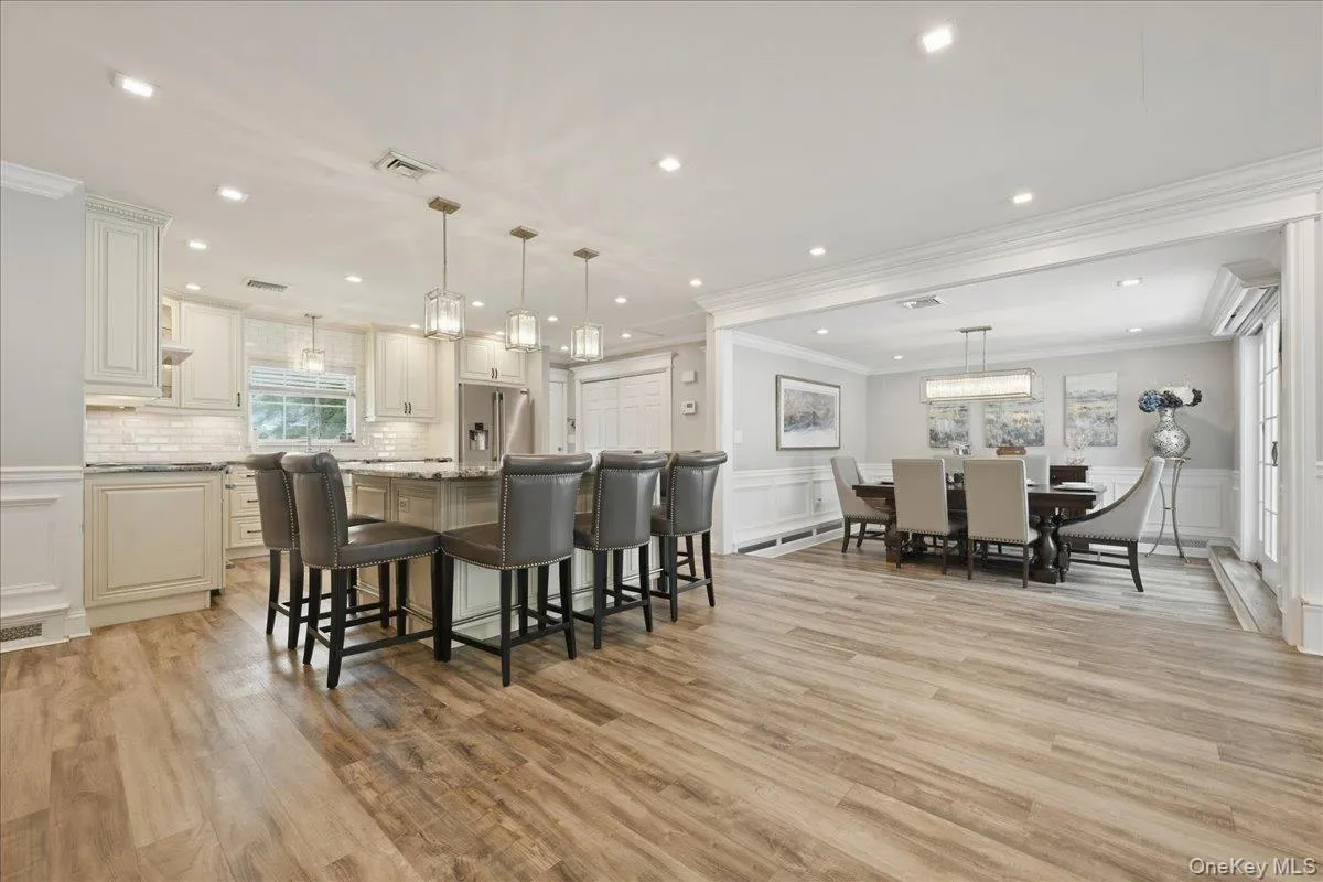 45 Cottonwood Lane, Hempstead, NY, 4 Bedrooms Bedrooms, 7 Rooms Rooms,2 BathroomsBathrooms,Residential,For Rent,Cottonwood,0,1023255 45 Cottonwood Lane, Hempstead, NY, 4 Bedrooms Bedrooms, 7 Rooms Rooms,2 BathroomsBathrooms,Residential,For Rent,Cottonwood,0,1023255