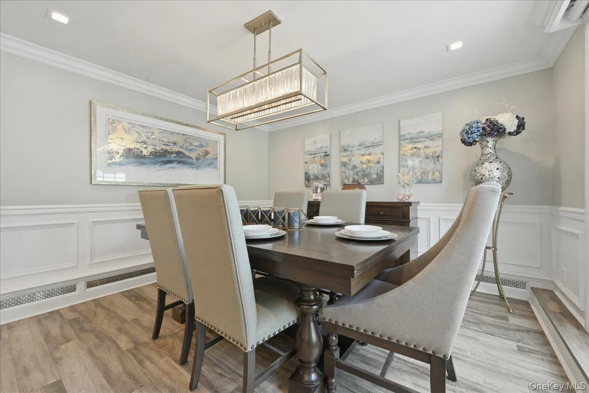 45 Cottonwood Lane, Hempstead, NY, 4 Bedrooms Bedrooms, 7 Rooms Rooms,2 BathroomsBathrooms,Residential,For Rent,Cottonwood,0,1023255 45 Cottonwood Lane, Hempstead, NY, 4 Bedrooms Bedrooms, 7 Rooms Rooms,2 BathroomsBathrooms,Residential,For Rent,Cottonwood,0,1023255