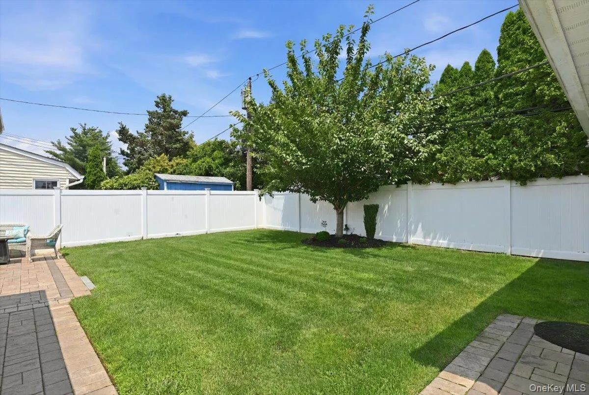45 Cottonwood Lane, Hempstead, NY, 4 Bedrooms Bedrooms, 7 Rooms Rooms,2 BathroomsBathrooms,Residential,For Rent,Cottonwood,0,1023255 45 Cottonwood Lane, Hempstead, NY, 4 Bedrooms Bedrooms, 7 Rooms Rooms,2 BathroomsBathrooms,Residential,For Rent,Cottonwood,0,1023255