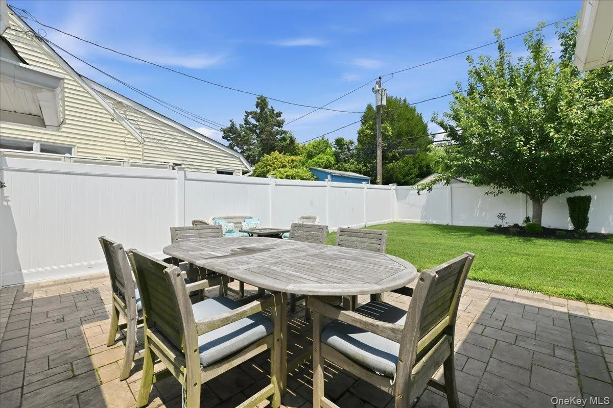 45 Cottonwood Lane, Hempstead, NY, 4 Bedrooms Bedrooms, 7 Rooms Rooms,2 BathroomsBathrooms,Residential,For Rent,Cottonwood,0,1023255 45 Cottonwood Lane, Hempstead, NY, 4 Bedrooms Bedrooms, 7 Rooms Rooms,2 BathroomsBathrooms,Residential,For Rent,Cottonwood,0,1023255