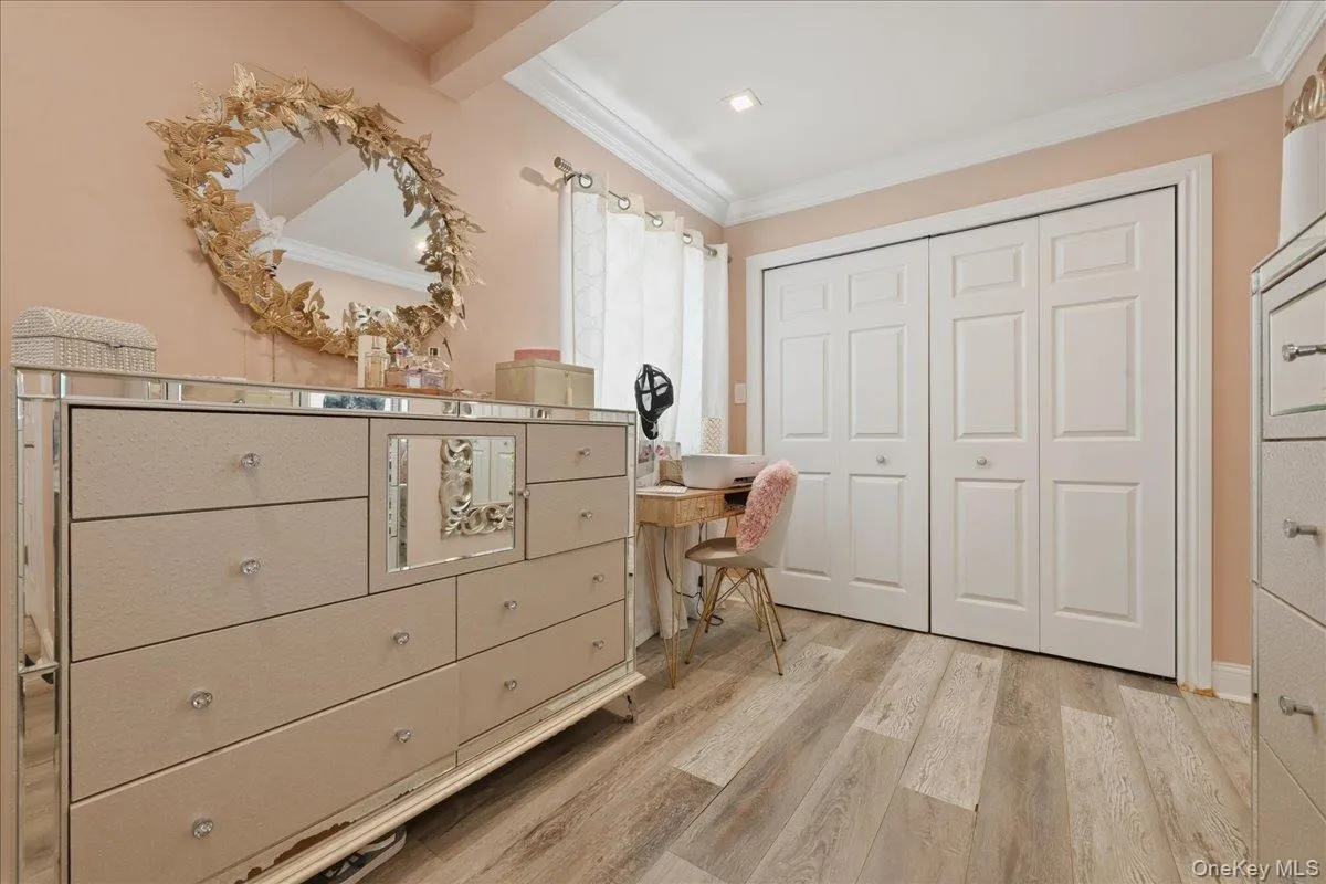 45 Cottonwood Lane, Hempstead, NY, 4 Bedrooms Bedrooms, 7 Rooms Rooms,2 BathroomsBathrooms,Residential,For Rent,Cottonwood,0,1023255 45 Cottonwood Lane, Hempstead, NY, 4 Bedrooms Bedrooms, 7 Rooms Rooms,2 BathroomsBathrooms,Residential,For Rent,Cottonwood,0,1023255