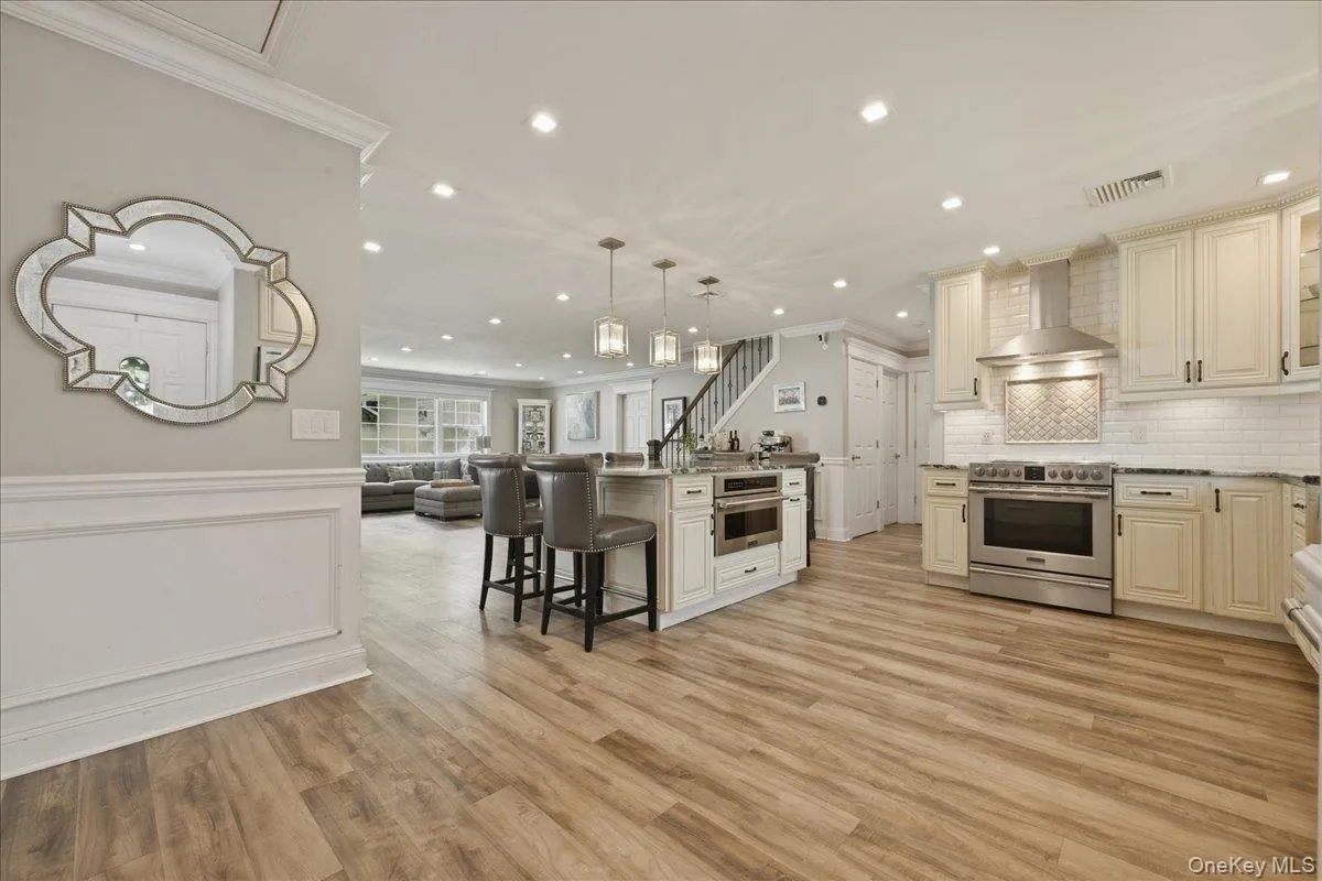 45 Cottonwood Lane, Hempstead, NY, 4 Bedrooms Bedrooms, 7 Rooms Rooms,2 BathroomsBathrooms,Residential,For Rent,Cottonwood,0,1023255 45 Cottonwood Lane, Hempstead, NY, 4 Bedrooms Bedrooms, 7 Rooms Rooms,2 BathroomsBathrooms,Residential,For Rent,Cottonwood,0,1023255
