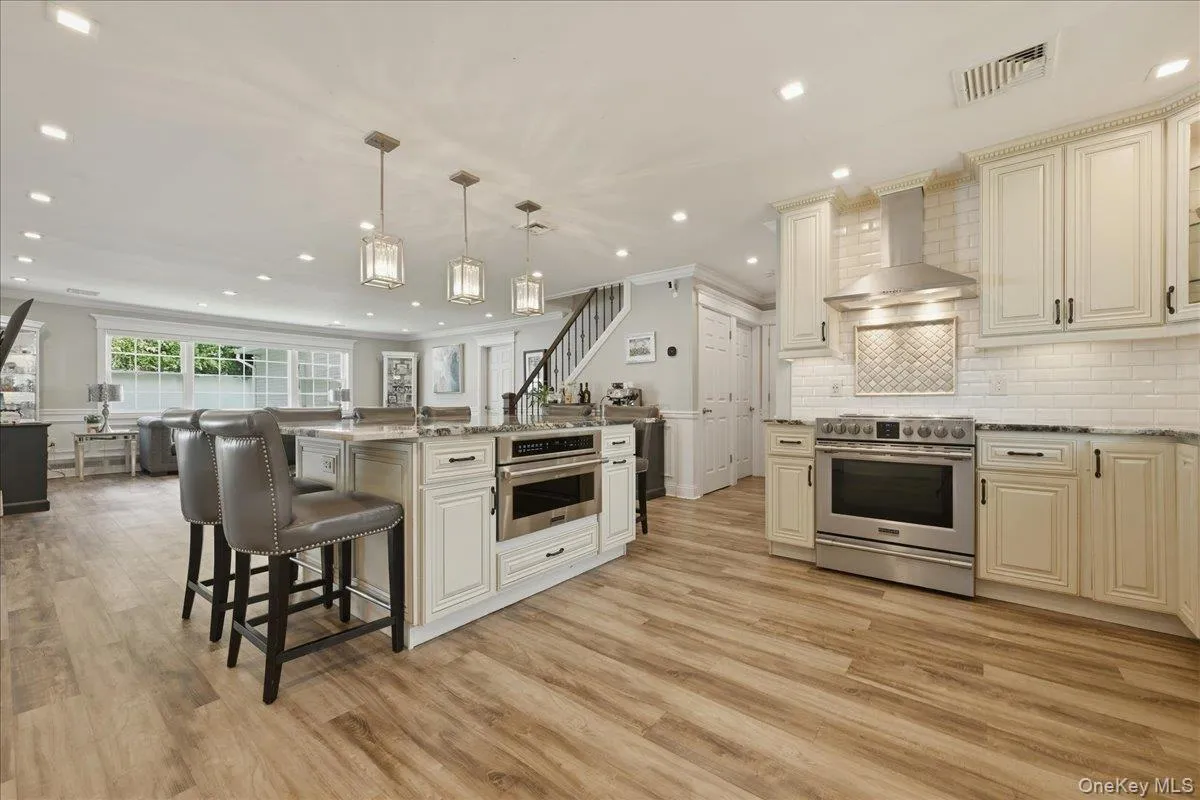 45 Cottonwood Lane, Hempstead, NY, 4 Bedrooms Bedrooms, 7 Rooms Rooms,2 BathroomsBathrooms,Residential,For Rent,Cottonwood,0,1023255 45 Cottonwood Lane, Hempstead, NY, 4 Bedrooms Bedrooms, 7 Rooms Rooms,2 BathroomsBathrooms,Residential,For Rent,Cottonwood,0,1023255