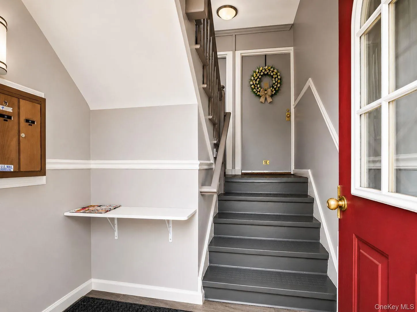 Entry to 6 DeHaven Drive. Keyfob access required. Entry to 6 DeHaven Drive. Keyfob access required.