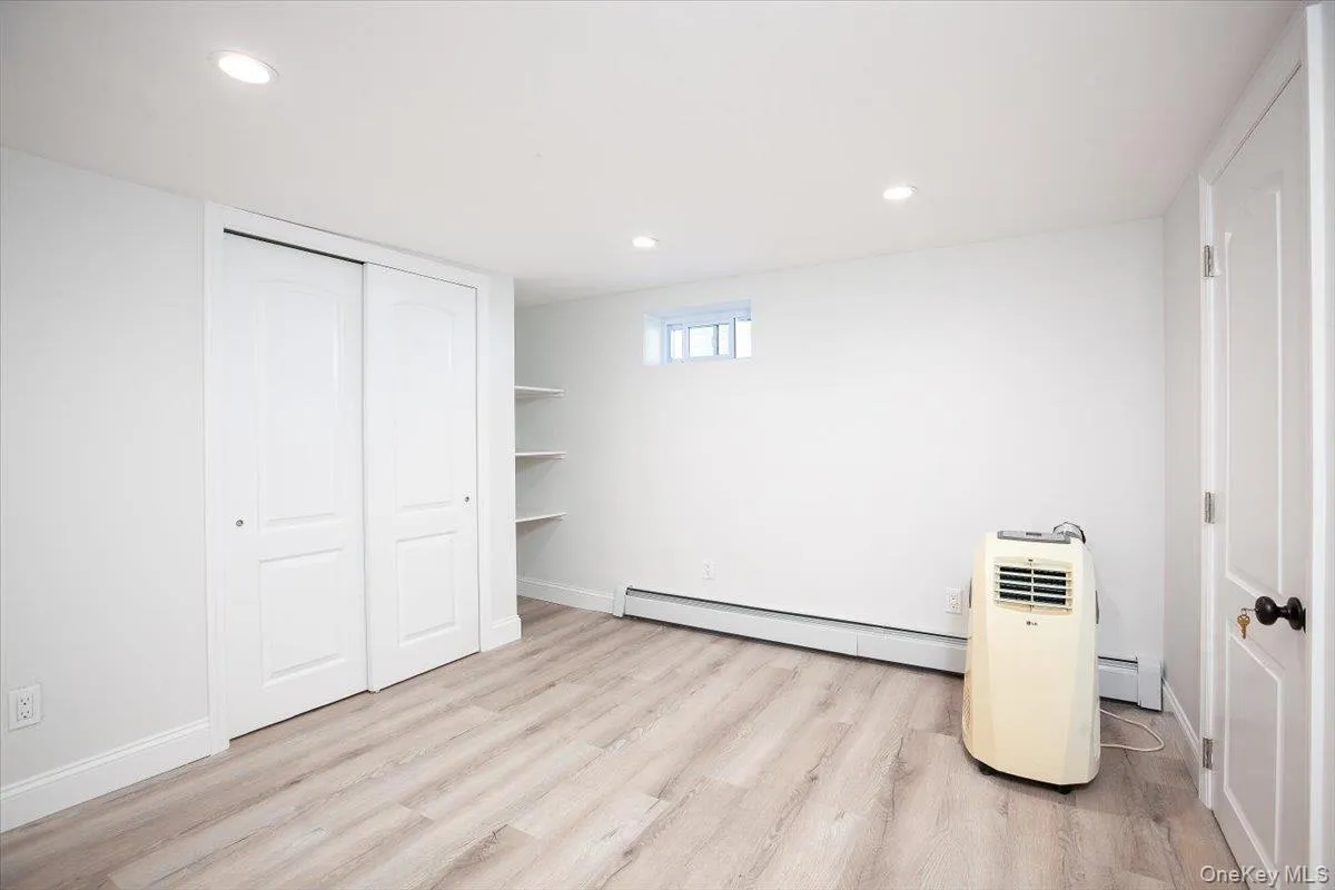 310 Columbus Parkway, North Hempstead, NY, 3 Bedrooms Bedrooms, 9 Rooms Rooms,2 BathroomsBathrooms,Residential Lease,For Rent,Columbus,0,1023257 310 Columbus Parkway, North Hempstead, NY, 3 Bedrooms Bedrooms, 9 Rooms Rooms,2 BathroomsBathrooms,Residential Lease,For Rent,Columbus,0,1023257