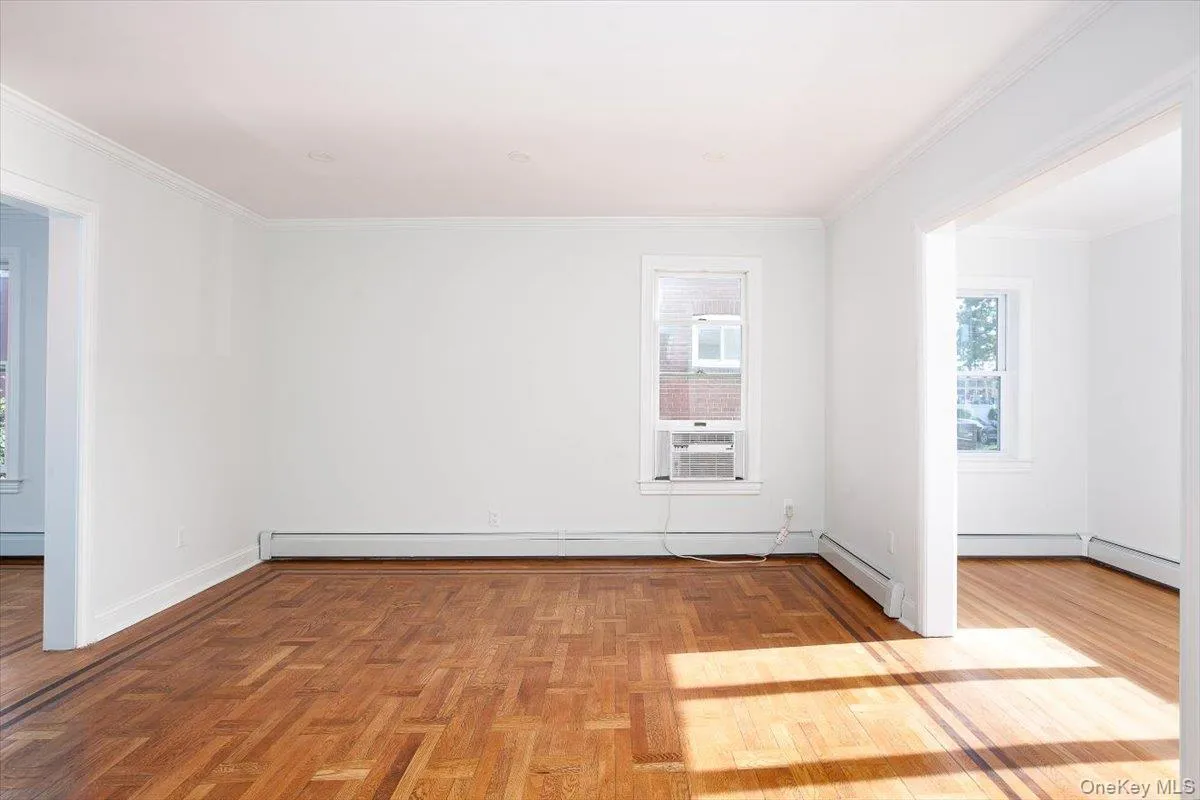 310 Columbus Parkway, North Hempstead, NY, 3 Bedrooms Bedrooms, 9 Rooms Rooms,2 BathroomsBathrooms,Residential Lease,For Rent,Columbus,0,1023257 310 Columbus Parkway, North Hempstead, NY, 3 Bedrooms Bedrooms, 9 Rooms Rooms,2 BathroomsBathrooms,Residential Lease,For Rent,Columbus,0,1023257