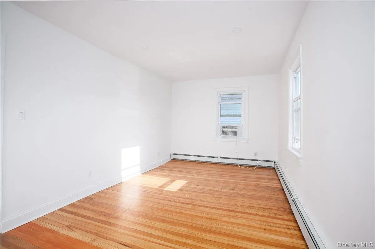 310 Columbus Parkway, North Hempstead, NY, 3 Bedrooms Bedrooms, 9 Rooms Rooms,2 BathroomsBathrooms,Residential Lease,For Rent,Columbus,0,1023257 310 Columbus Parkway, North Hempstead, NY, 3 Bedrooms Bedrooms, 9 Rooms Rooms,2 BathroomsBathrooms,Residential Lease,For Rent,Columbus,0,1023257