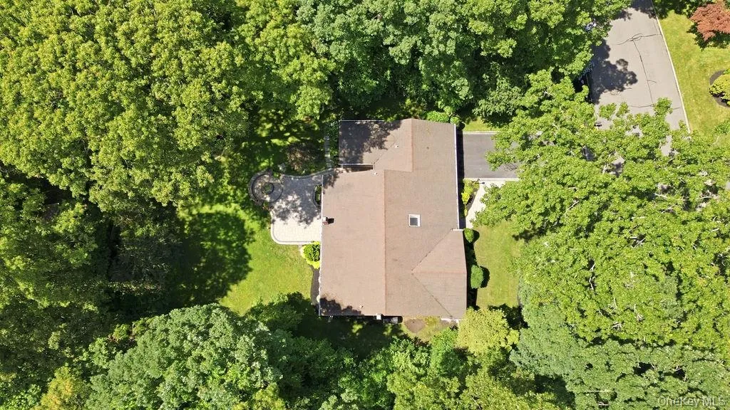 20 Oak Tree Drive, Smithtown, NY, 4 Bedrooms Bedrooms, 8 Rooms Rooms,3 BathroomsBathrooms,Residential,For Rent,Oak Tree,0,1023260 20 Oak Tree Drive, Smithtown, NY, 4 Bedrooms Bedrooms, 8 Rooms Rooms,3 BathroomsBathrooms,Residential,For Rent,Oak Tree,0,1023260