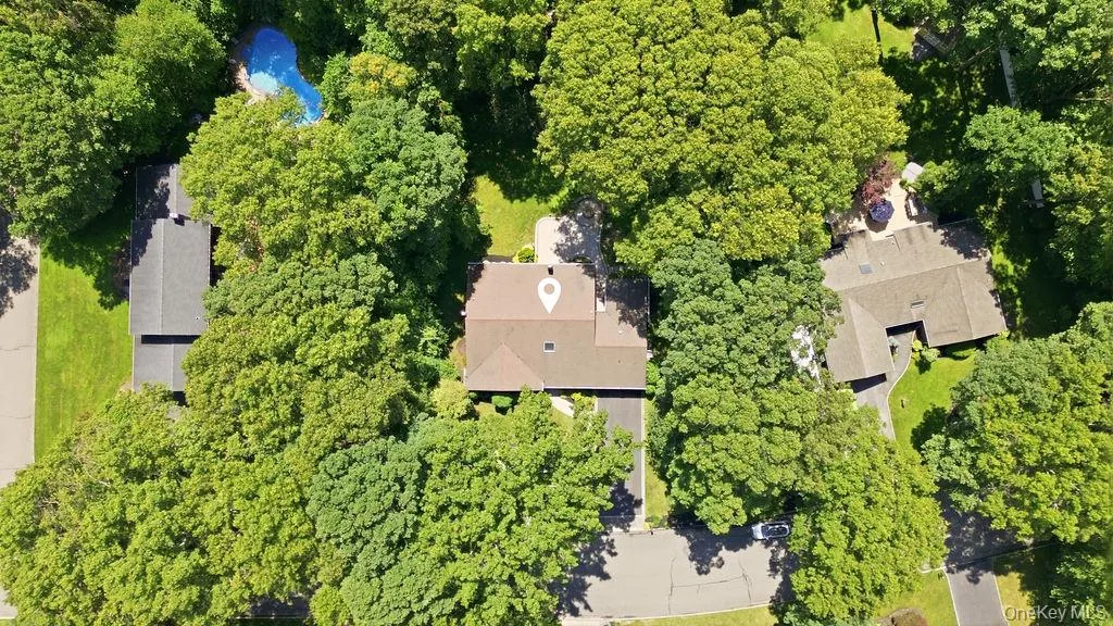 20 Oak Tree Drive, Smithtown, NY, 4 Bedrooms Bedrooms, 8 Rooms Rooms,3 BathroomsBathrooms,Residential,For Rent,Oak Tree,0,1023260 20 Oak Tree Drive, Smithtown, NY, 4 Bedrooms Bedrooms, 8 Rooms Rooms,3 BathroomsBathrooms,Residential,For Rent,Oak Tree,0,1023260