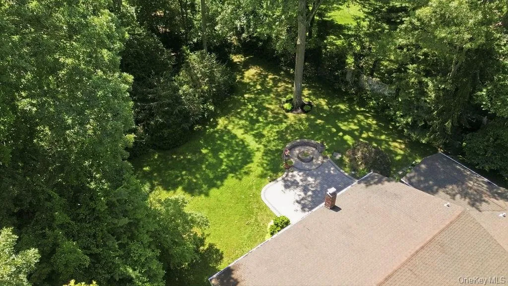 20 Oak Tree Drive, Smithtown, NY, 4 Bedrooms Bedrooms, 8 Rooms Rooms,3 BathroomsBathrooms,Residential,For Rent,Oak Tree,0,1023260 20 Oak Tree Drive, Smithtown, NY, 4 Bedrooms Bedrooms, 8 Rooms Rooms,3 BathroomsBathrooms,Residential,For Rent,Oak Tree,0,1023260
