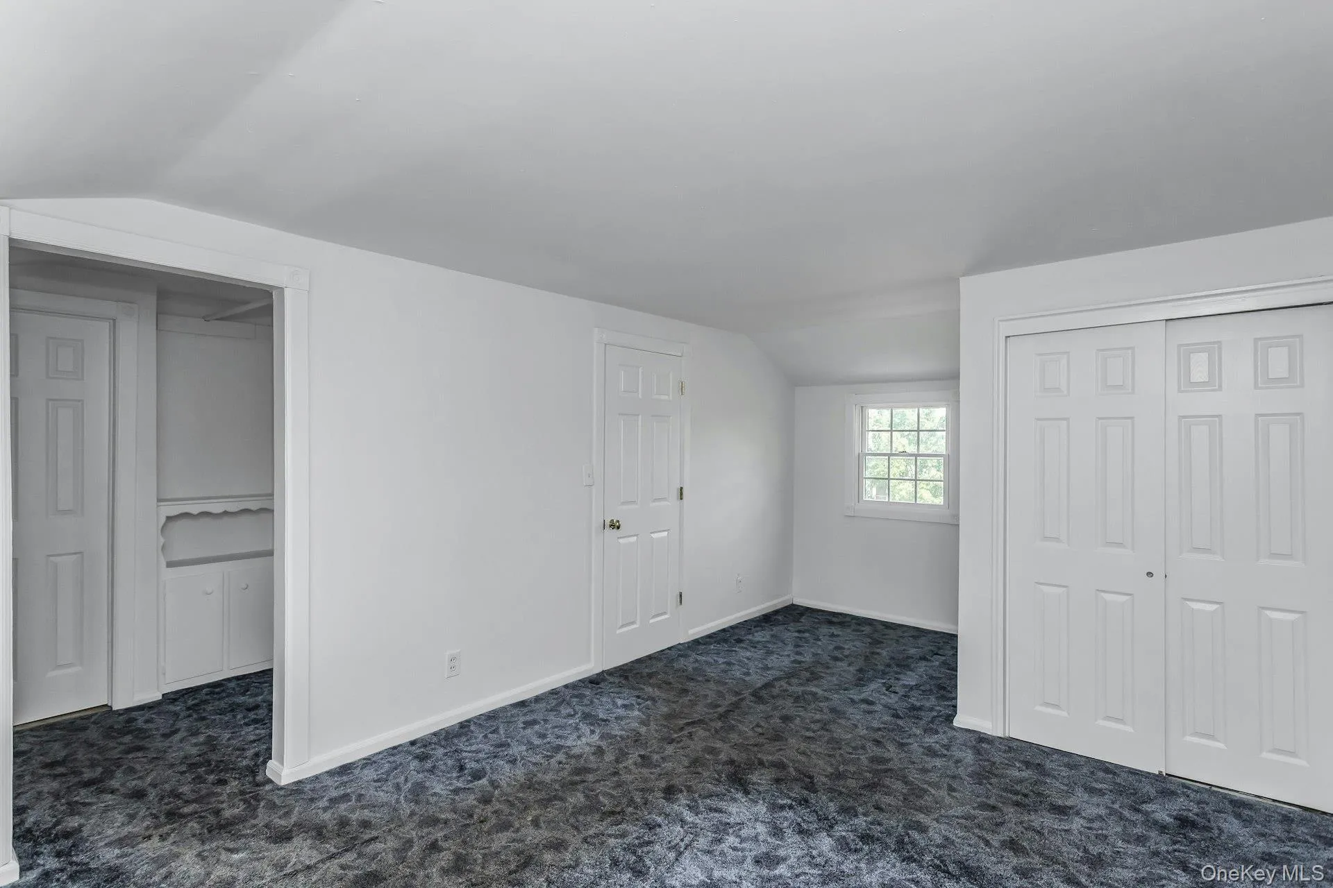 14 Prade Lane, Oyster Bay, NY, 4 Bedrooms Bedrooms, 7 Rooms Rooms,2 BathroomsBathrooms,Residential,For Rent,Prade,0,1023262 14 Prade Lane, Oyster Bay, NY, 4 Bedrooms Bedrooms, 7 Rooms Rooms,2 BathroomsBathrooms,Residential,For Rent,Prade,0,1023262