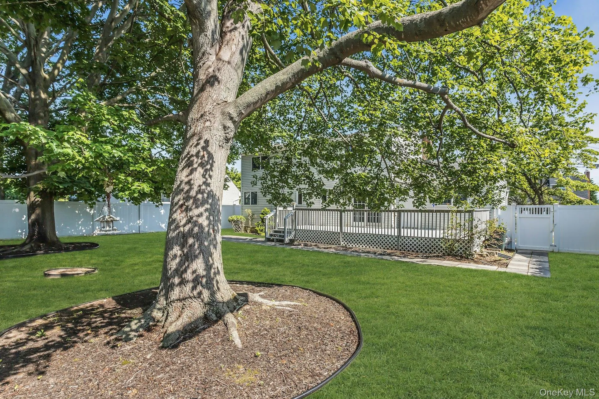 14 Prade Lane, Oyster Bay, NY, 4 Bedrooms Bedrooms, 7 Rooms Rooms,2 BathroomsBathrooms,Residential,For Rent,Prade,0,1023262 14 Prade Lane, Oyster Bay, NY, 4 Bedrooms Bedrooms, 7 Rooms Rooms,2 BathroomsBathrooms,Residential,For Rent,Prade,0,1023262