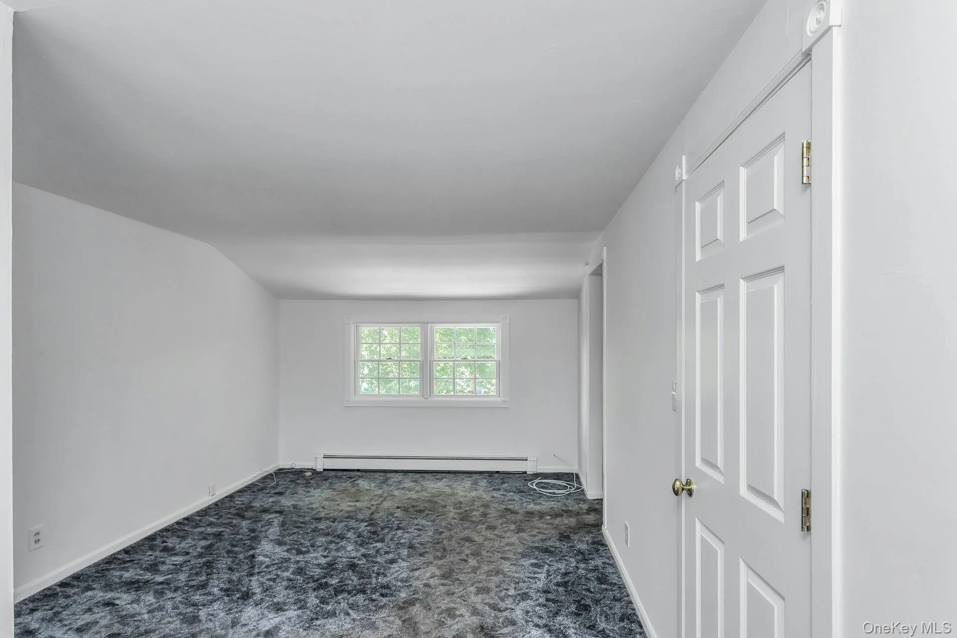 14 Prade Lane, Oyster Bay, NY, 4 Bedrooms Bedrooms, 7 Rooms Rooms,2 BathroomsBathrooms,Residential,For Rent,Prade,0,1023262 14 Prade Lane, Oyster Bay, NY, 4 Bedrooms Bedrooms, 7 Rooms Rooms,2 BathroomsBathrooms,Residential,For Rent,Prade,0,1023262