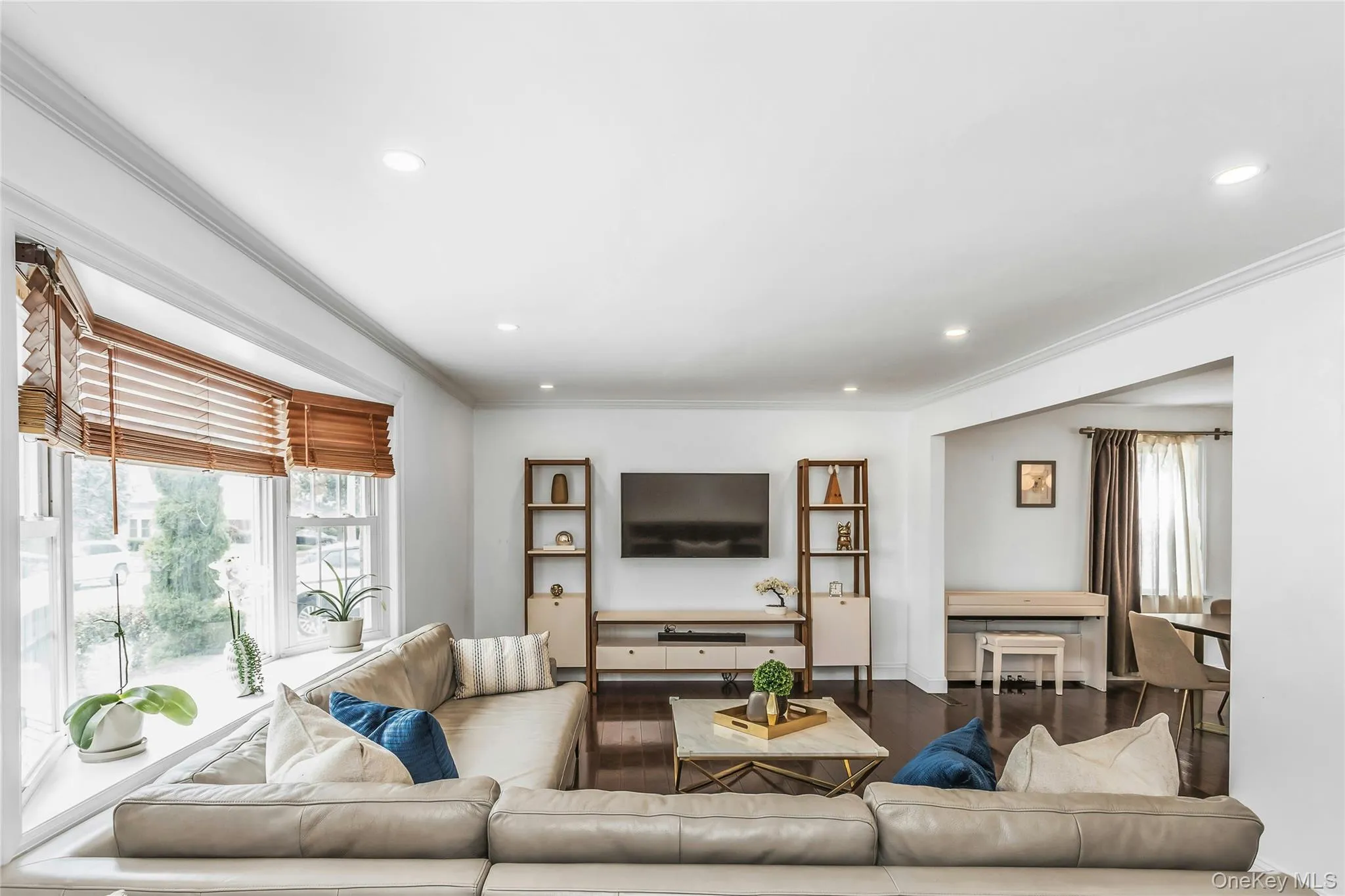 625 10th Street, Hempstead, NY, 3 Bedrooms Bedrooms, 6 Rooms Rooms,2 BathroomsBathrooms,Residential,For Rent,10th,0,1023264 625 10th Street, Hempstead, NY, 3 Bedrooms Bedrooms, 6 Rooms Rooms,2 BathroomsBathrooms,Residential,For Rent,10th,0,1023264