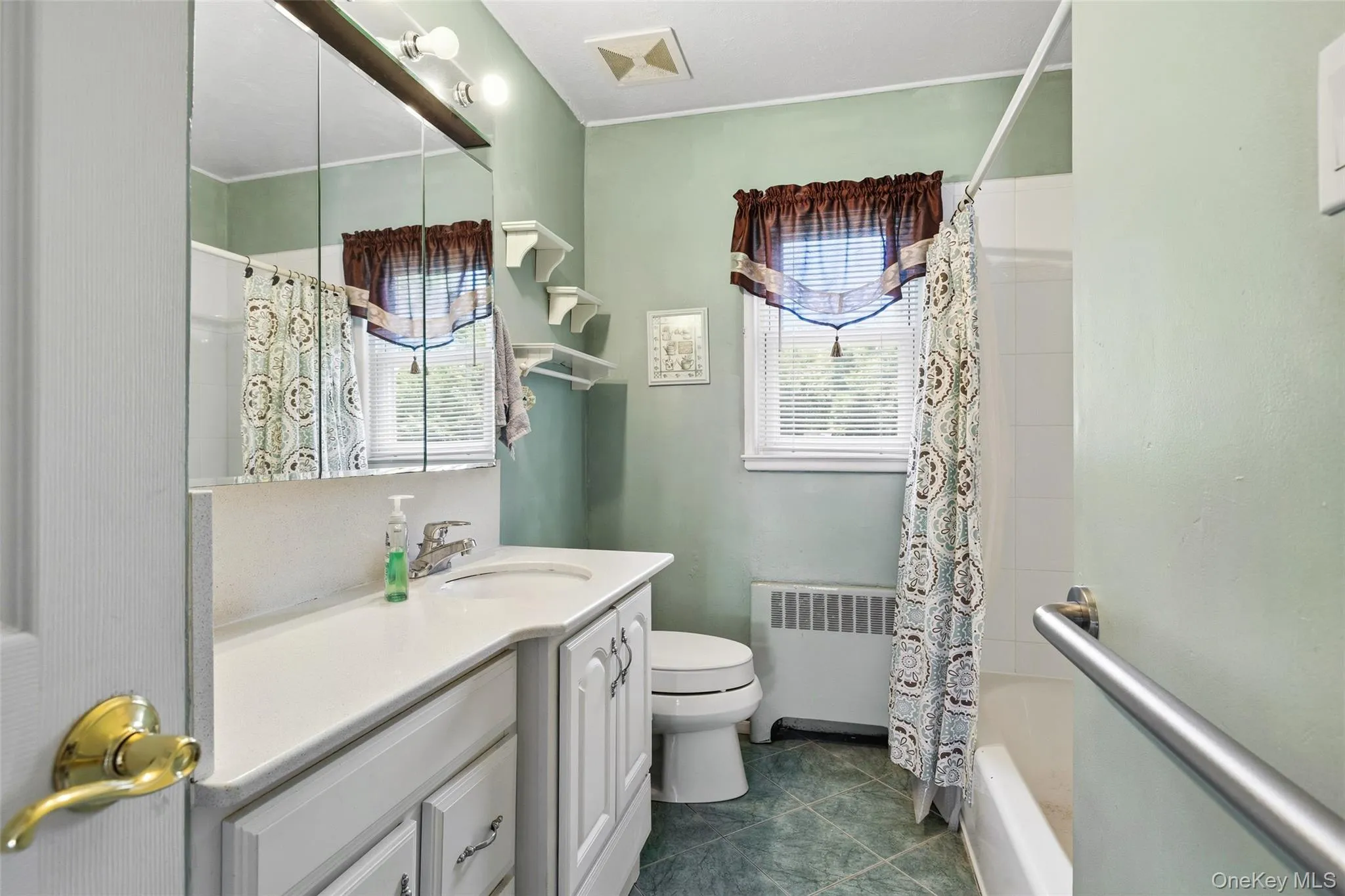 3902 Clove Court, Hempstead, NY, 3 Bedrooms Bedrooms, 6 Rooms Rooms,2 BathroomsBathrooms,Residential,For Rent,Clove,0,1023265 3902 Clove Court, Hempstead, NY, 3 Bedrooms Bedrooms, 6 Rooms Rooms,2 BathroomsBathrooms,Residential,For Rent,Clove,0,1023265