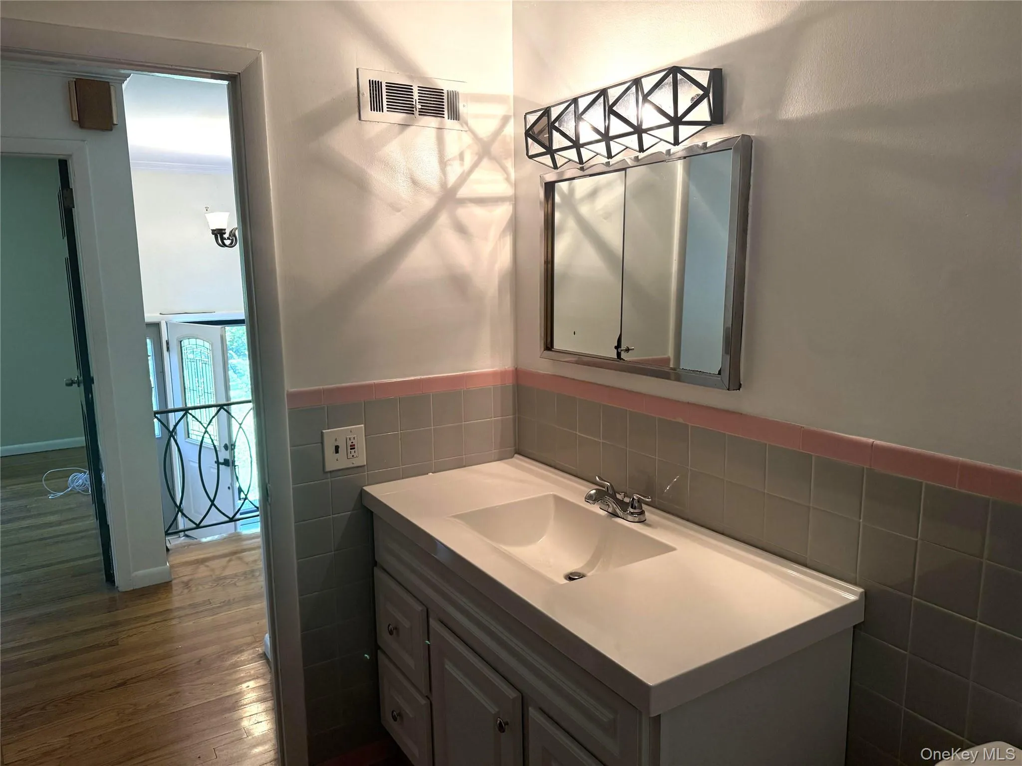 58 Quakerbridge Road, Ossining, NY, 3 Bedrooms Bedrooms, 10 Rooms Rooms,2 BathroomsBathrooms,Residential,For Rent,Quakerbridge,0,1023270 58 Quakerbridge Road, Ossining, NY, 3 Bedrooms Bedrooms, 10 Rooms Rooms,2 BathroomsBathrooms,Residential,For Rent,Quakerbridge,0,1023270