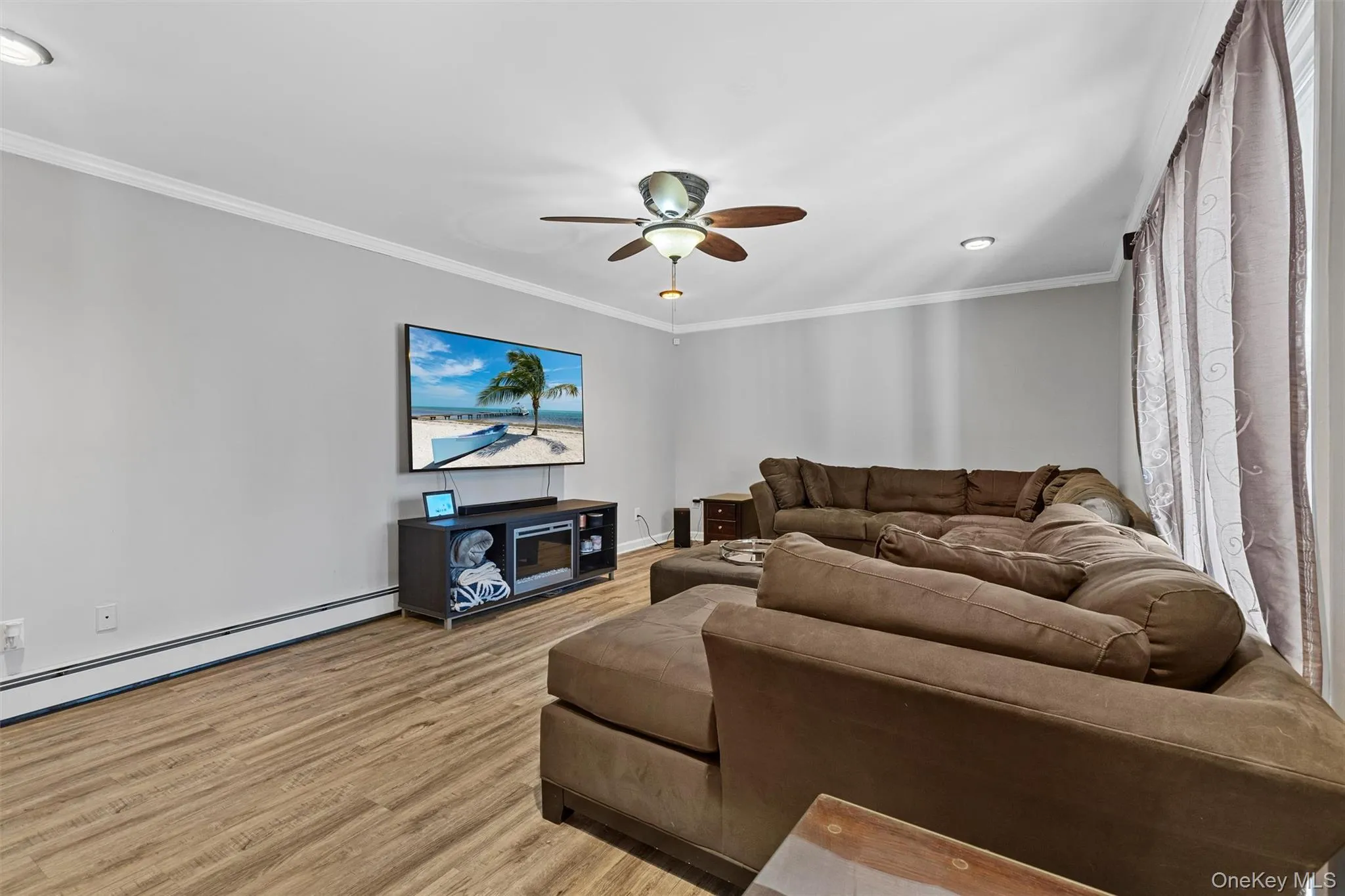 10 Hidden Drive, Chester Town, NY, 4 Bedrooms Bedrooms, 7 Rooms Rooms,3 BathroomsBathrooms,Residential,For Rent,Hidden,0,1023272 10 Hidden Drive, Chester Town, NY, 4 Bedrooms Bedrooms, 7 Rooms Rooms,3 BathroomsBathrooms,Residential,For Rent,Hidden,0,1023272