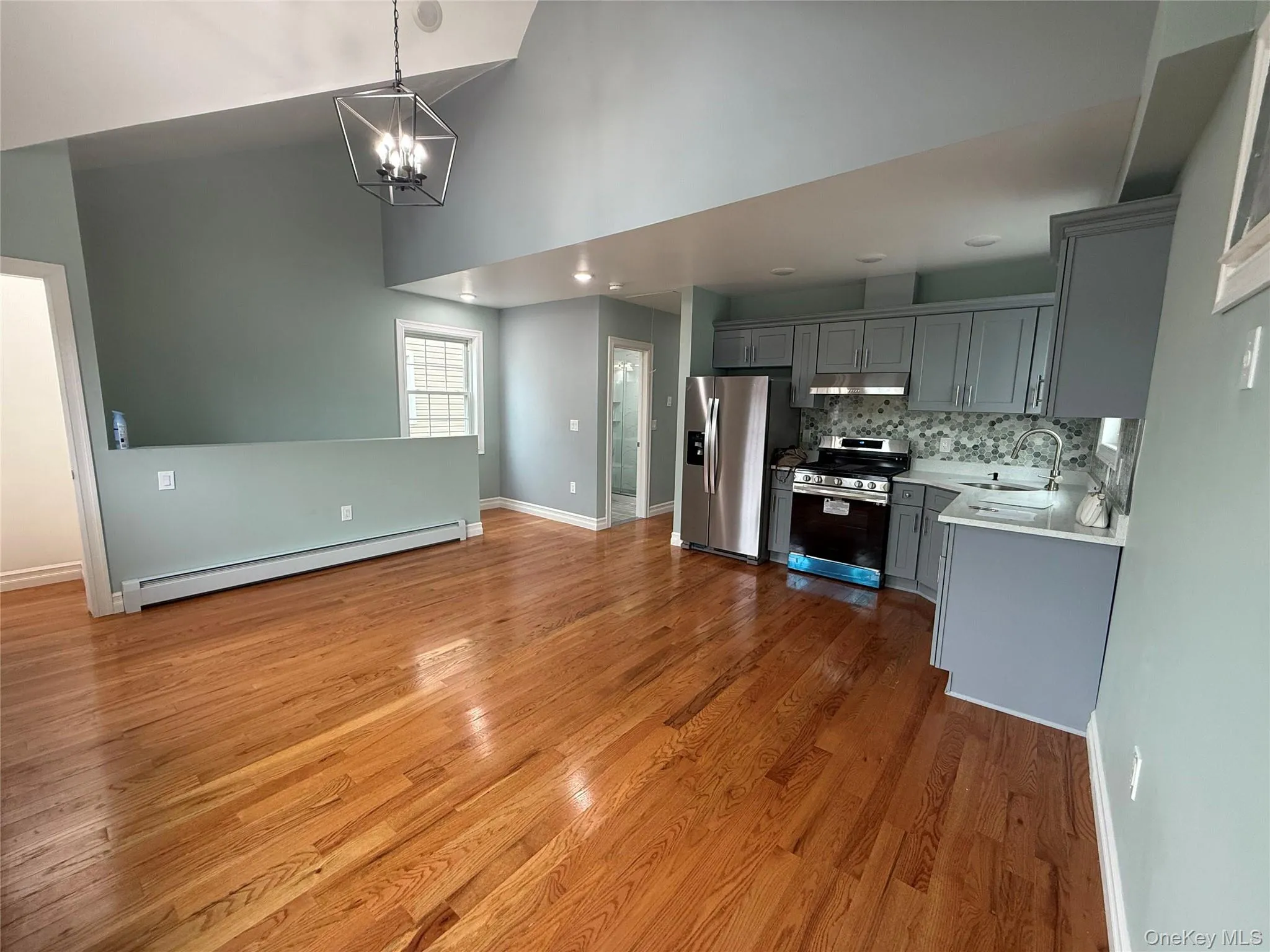 104-39 210th Street, New York, NY, 2 Bedrooms Bedrooms, 4 Rooms Rooms,2 BathroomsBathrooms,Residential Lease,For Rent,210th,0,1023273 104-39 210th Street, New York, NY, 2 Bedrooms Bedrooms, 4 Rooms Rooms,2 BathroomsBathrooms,Residential Lease,For Rent,210th,0,1023273